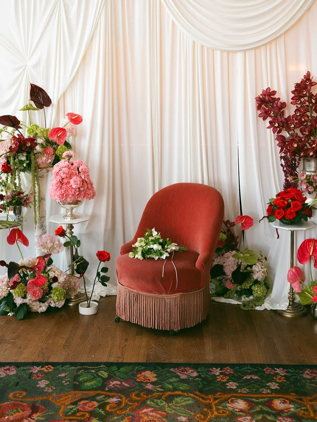 I know you are looking for perfectly curated wedding flowers. 

Start with a bold color palette that makes you stop and stare. Pair it with modern, sculptural florals intentionally designed and styled. 

Enjoy your evening while guests oh and ah and 