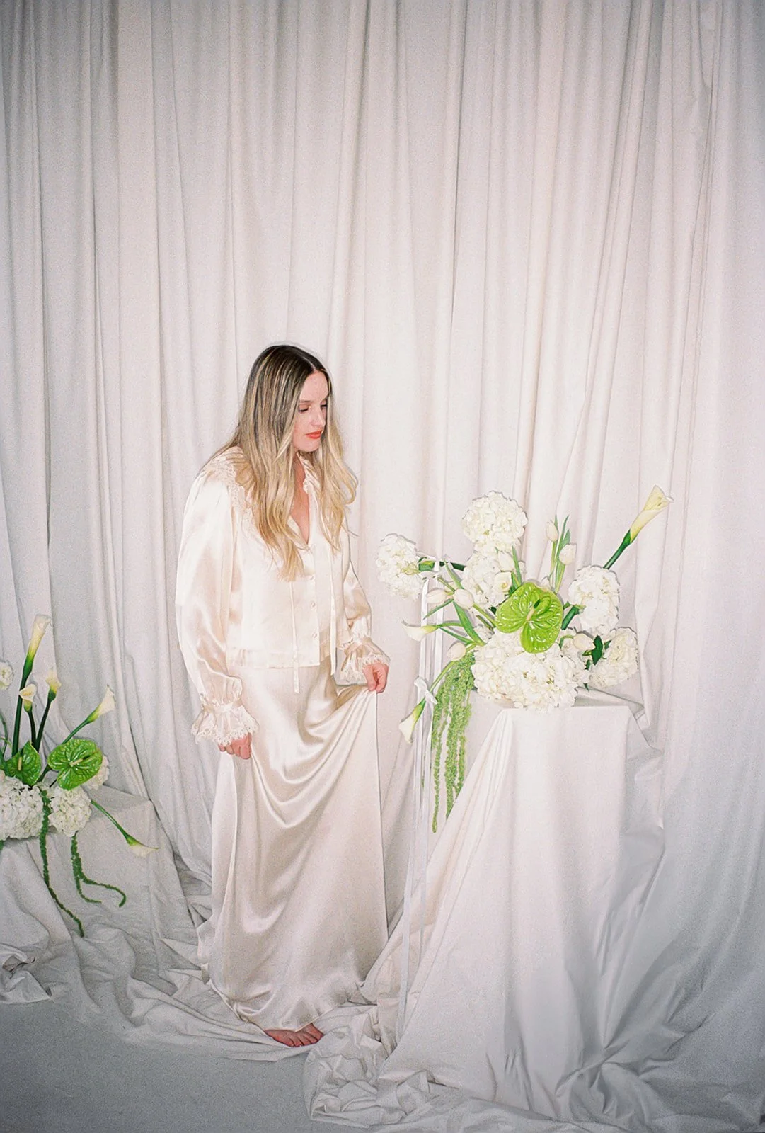 Modern chic branding shoot for an interior designer white and green flowers amaranth calla lilies anthurium hydrangea the cottage rose kansas city wedding florist crossroads