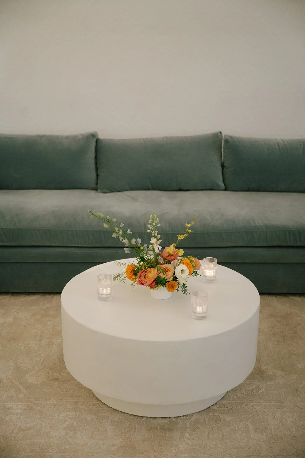 colorful flower filled october wedding in midtown kansas city la villa bridal bouquet wedding bouquet wedding flowers bud vase centerpieces sweetheart table the cottage rose kansas city wedding florist crossroads reception lounge furniture flowers