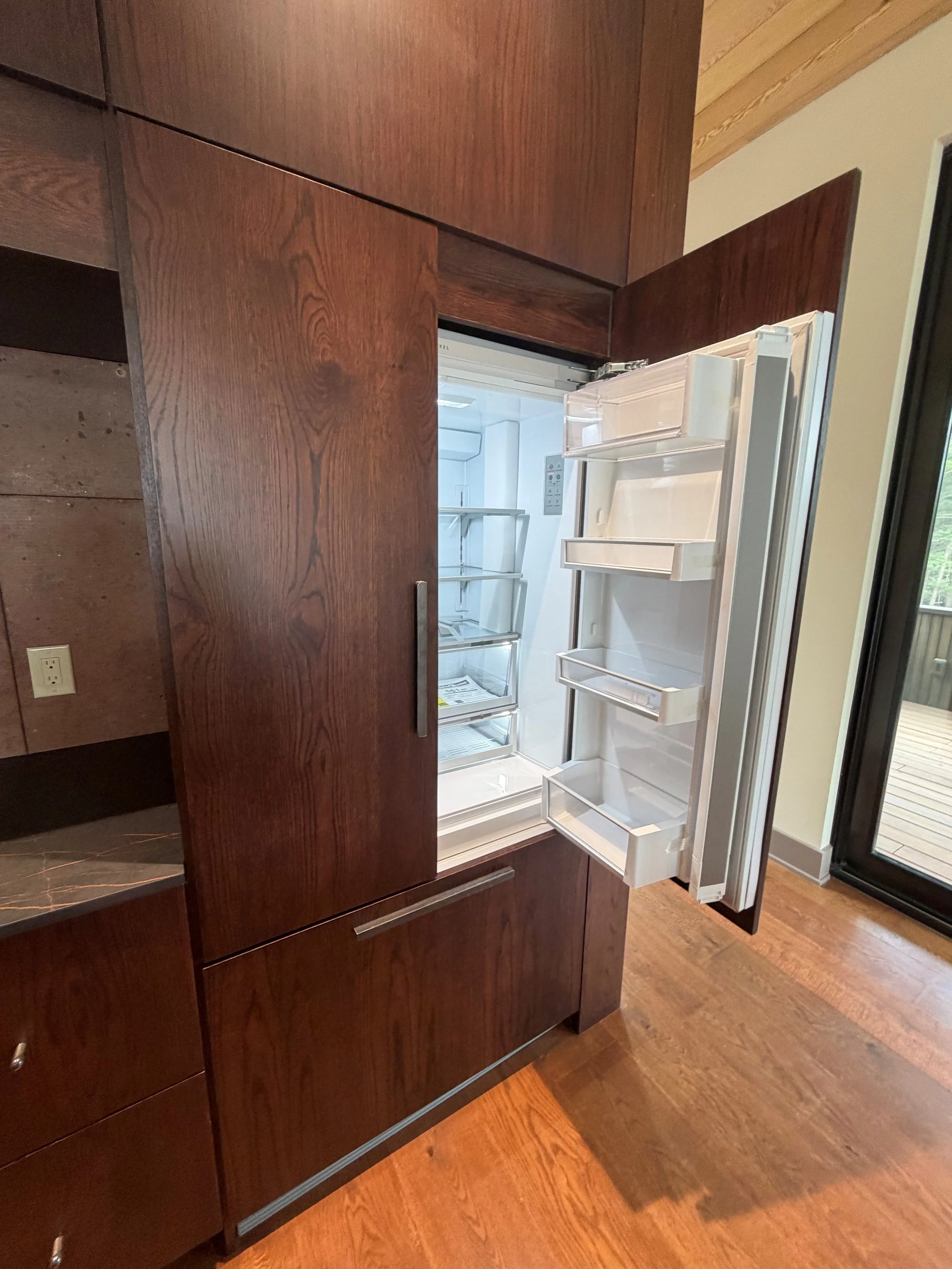 fridge2.jpg