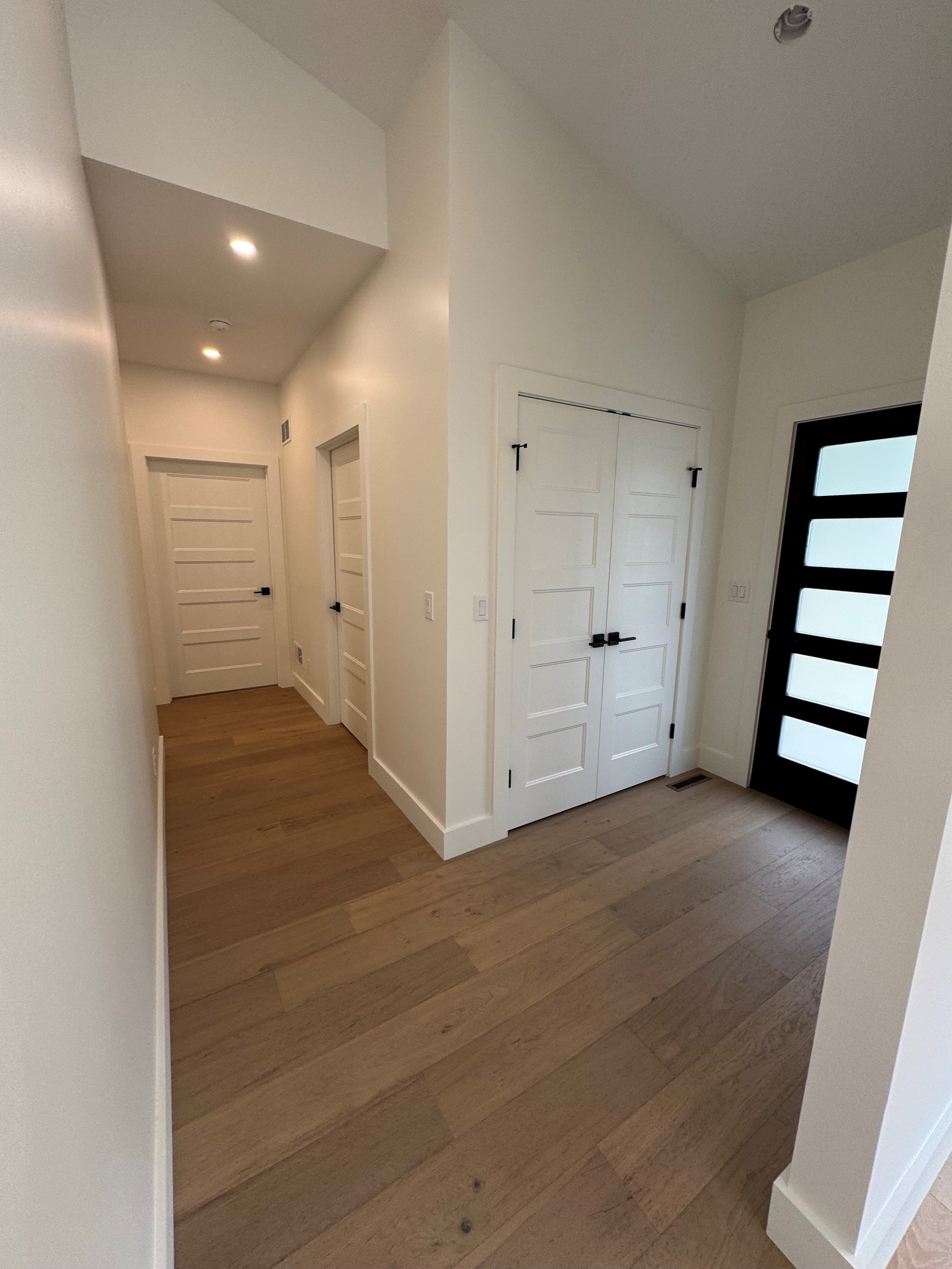 Front hallway.jpg