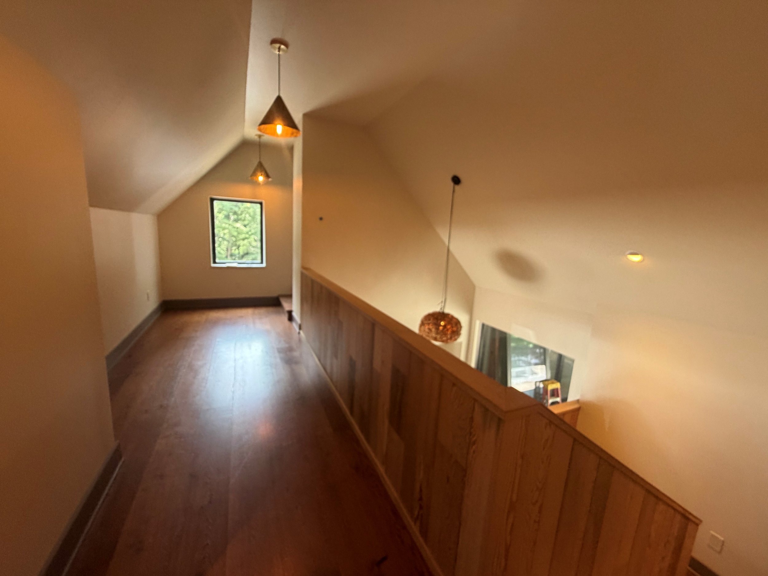 hallway2.jpg