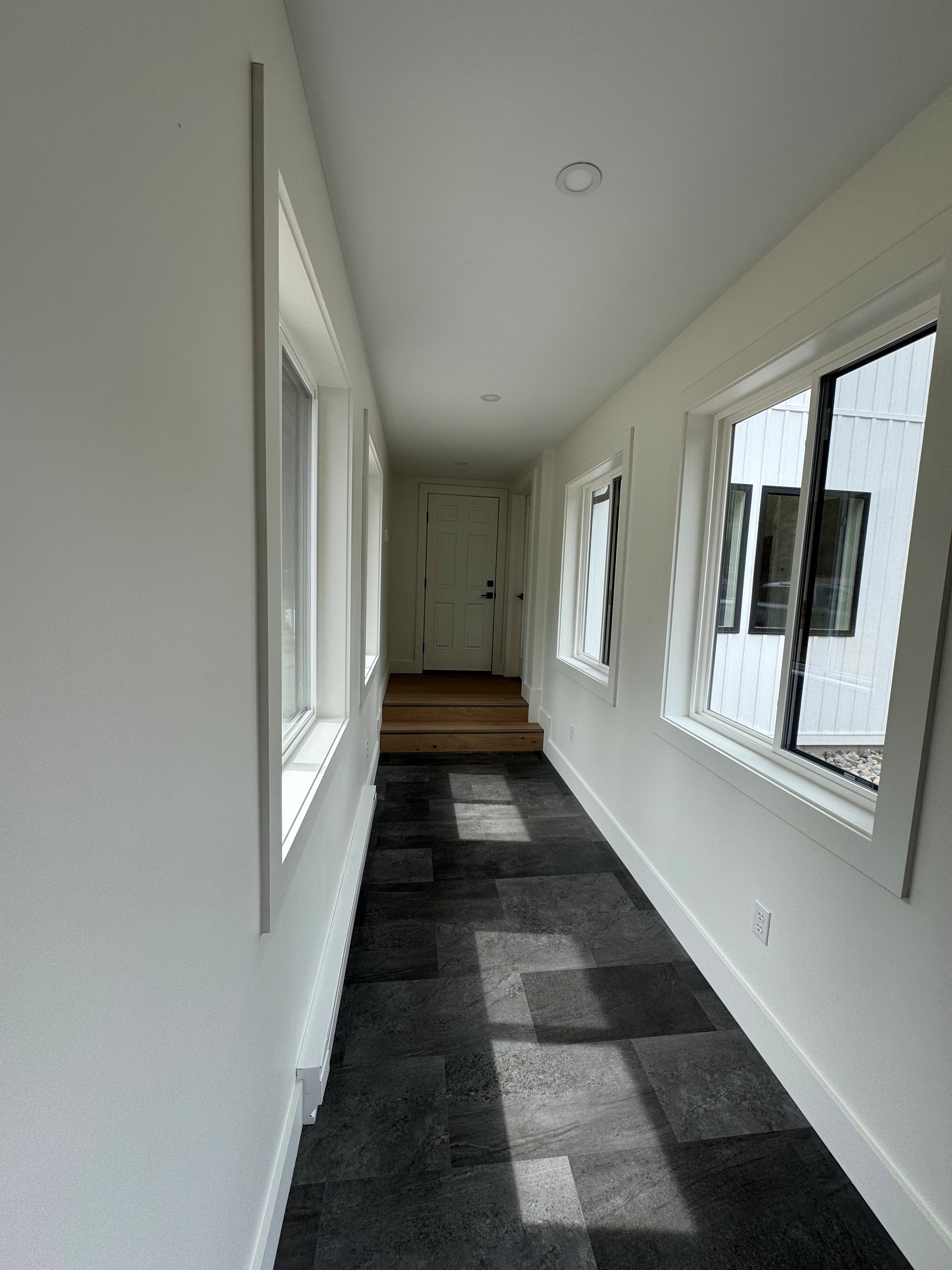 Hallway.jpg
