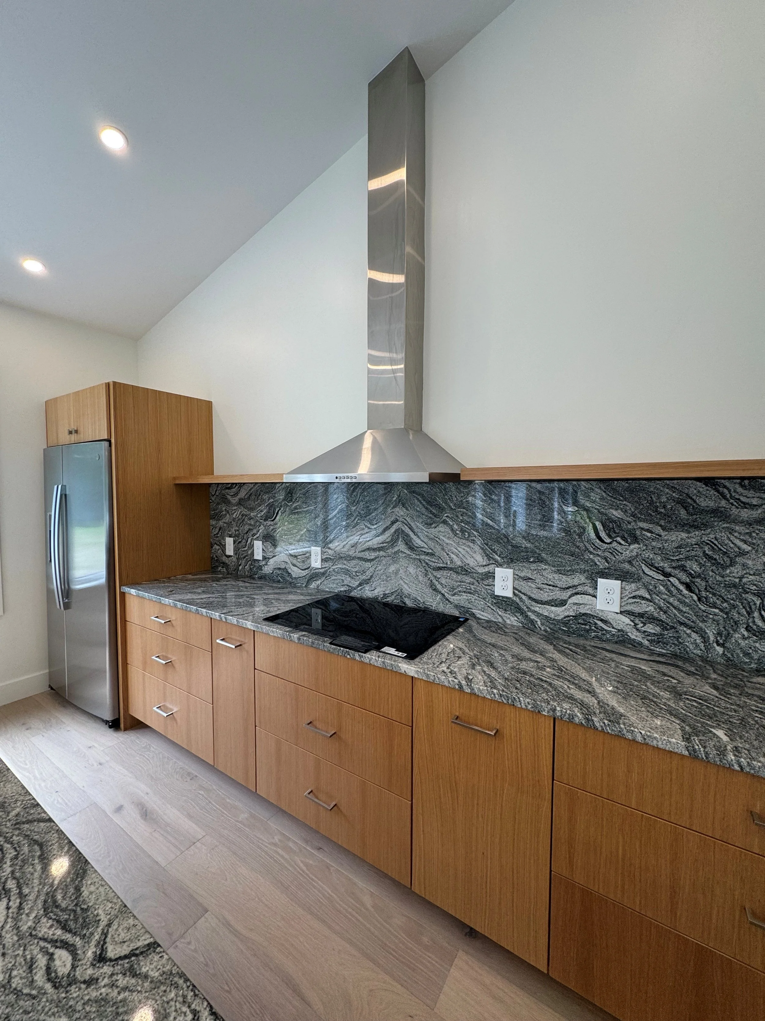 kitchen cabinets 2.jpg