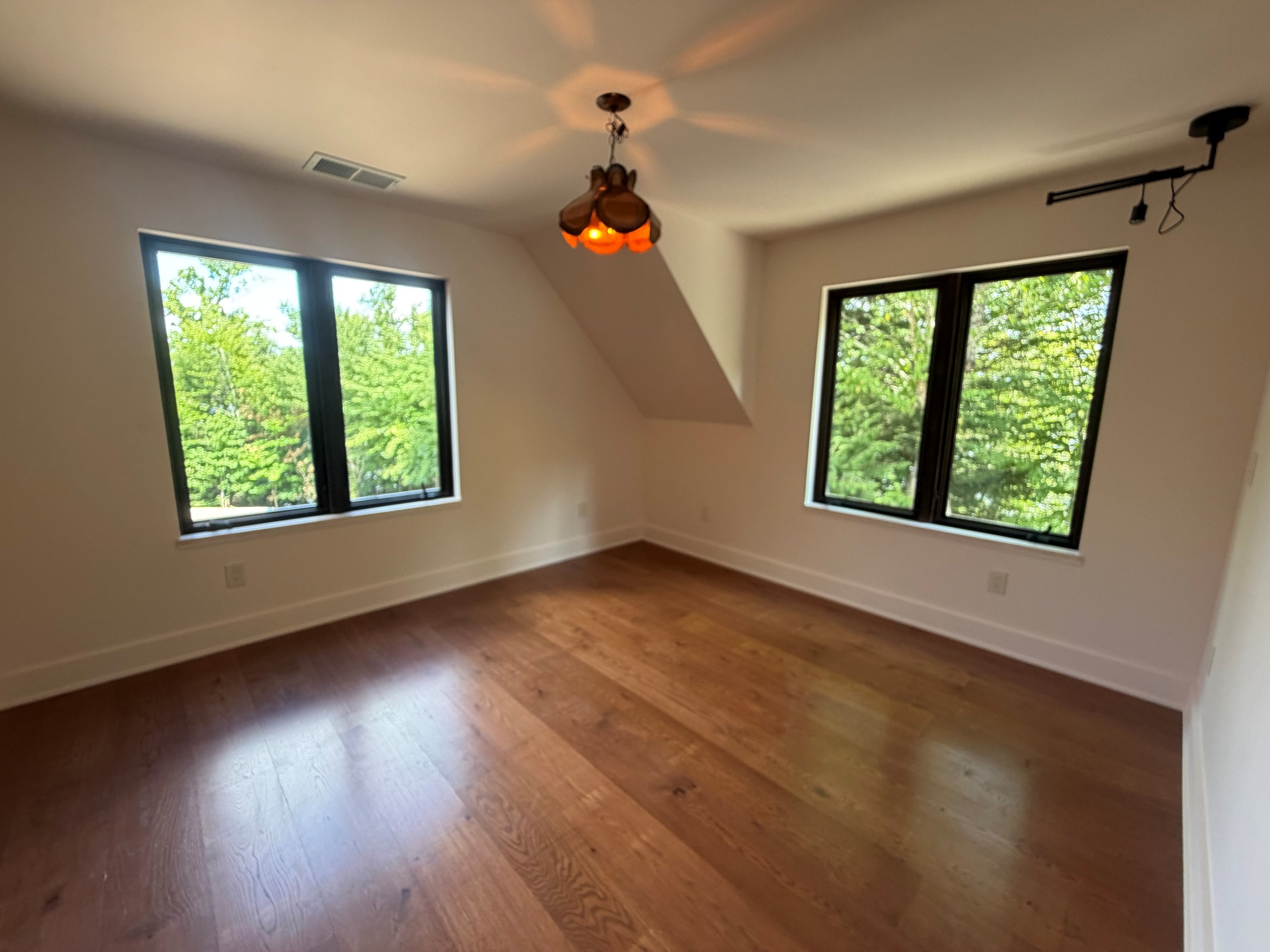 2nd bedroom.jpg