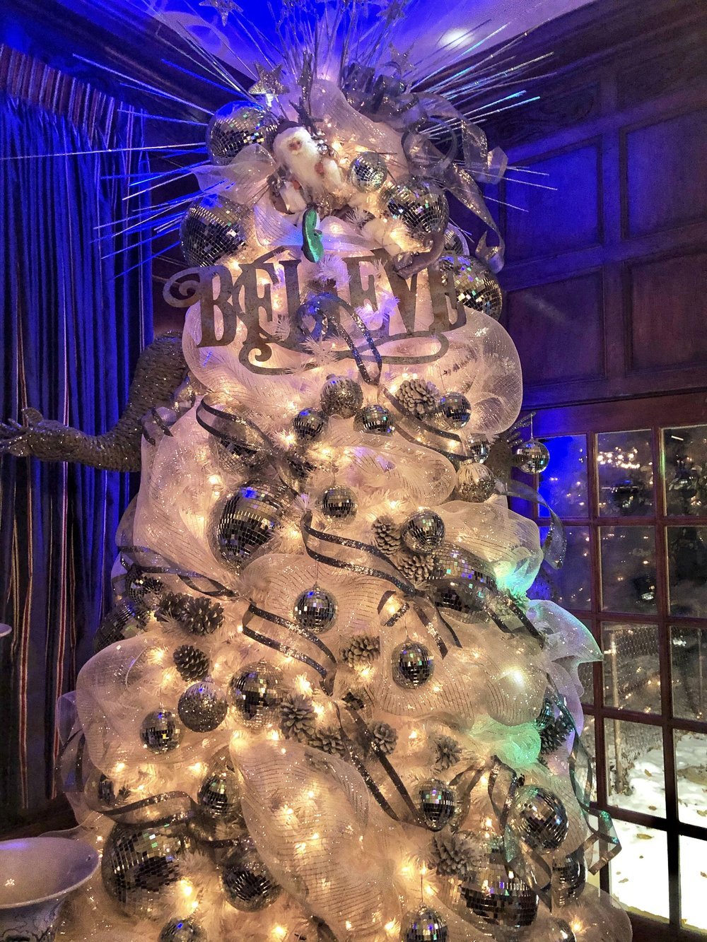 Disco+Ball+Christmas+Tree+-+Kellie+Burke.jpg
