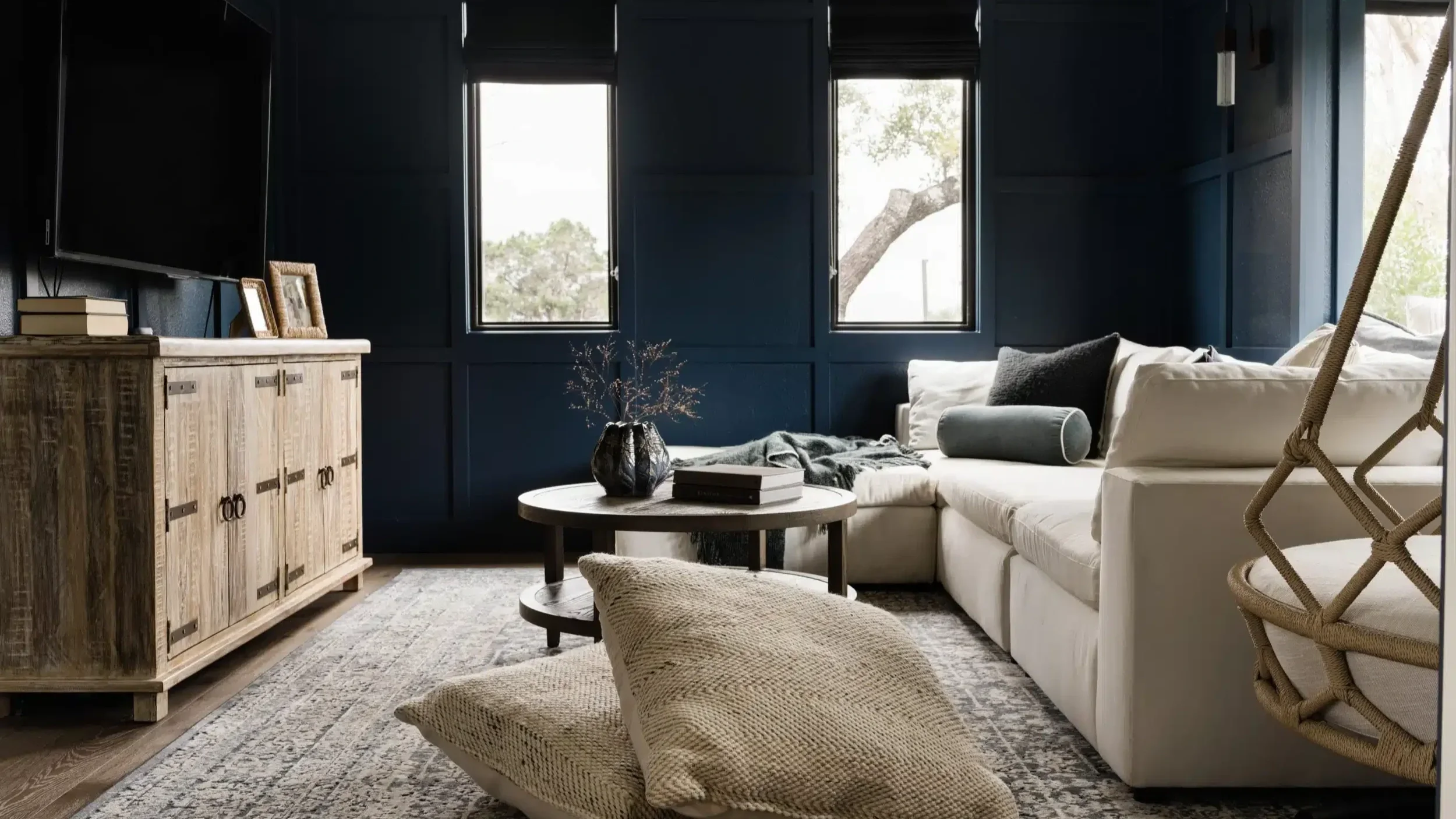 deep-blue-living-room-modern-paneling-wellness-design-scaled+%281%29.webp
