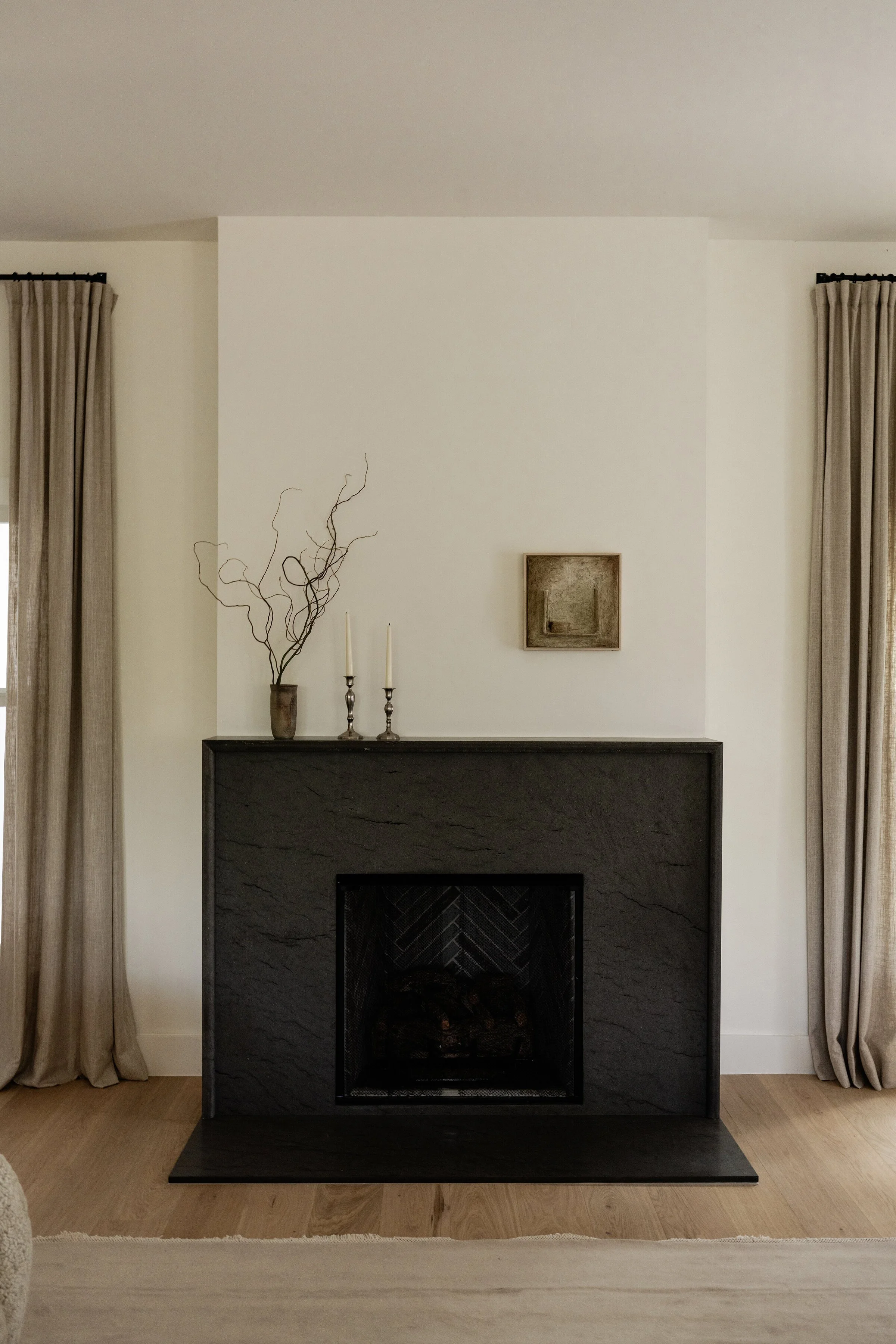 limestone-fireplace-natural-organic-living-room-timeless-austin-home-house-franc.jpg