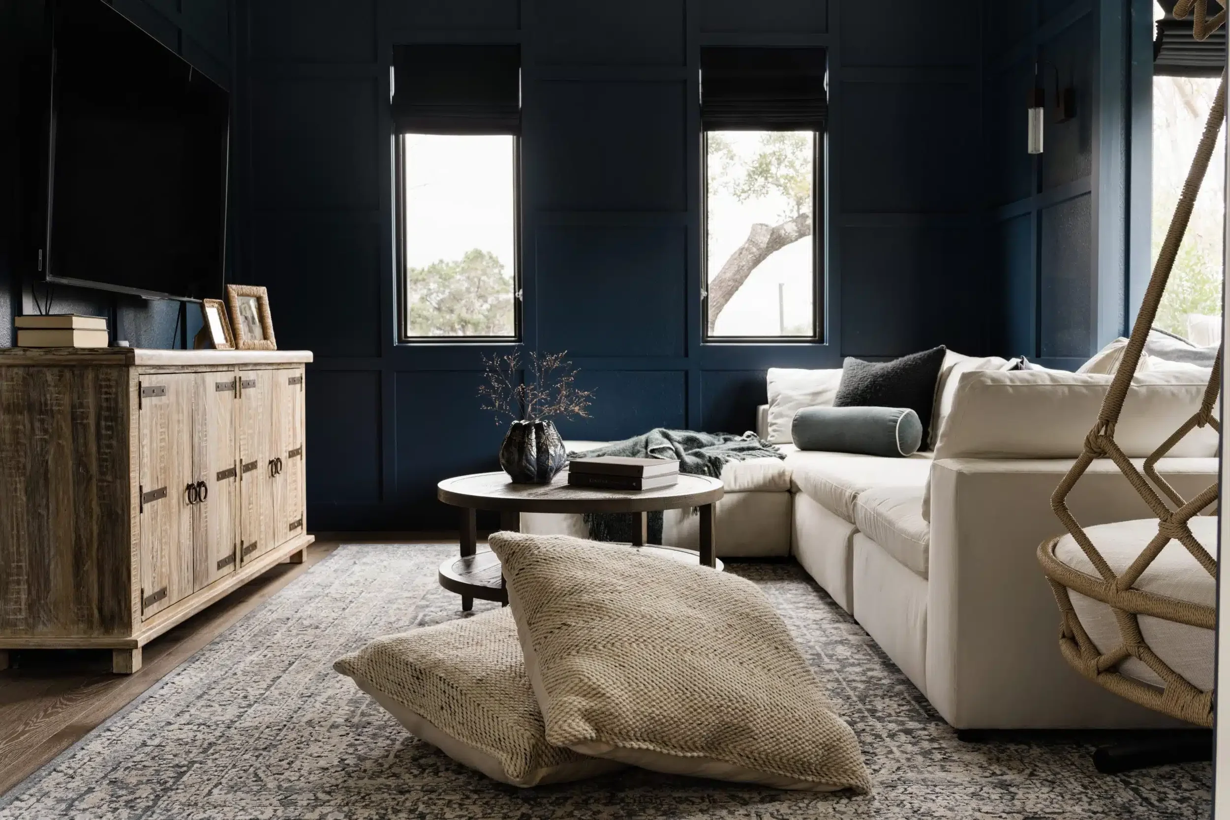 deep-blue-living-room-modern-paneling-wellness-design-scaled.webp