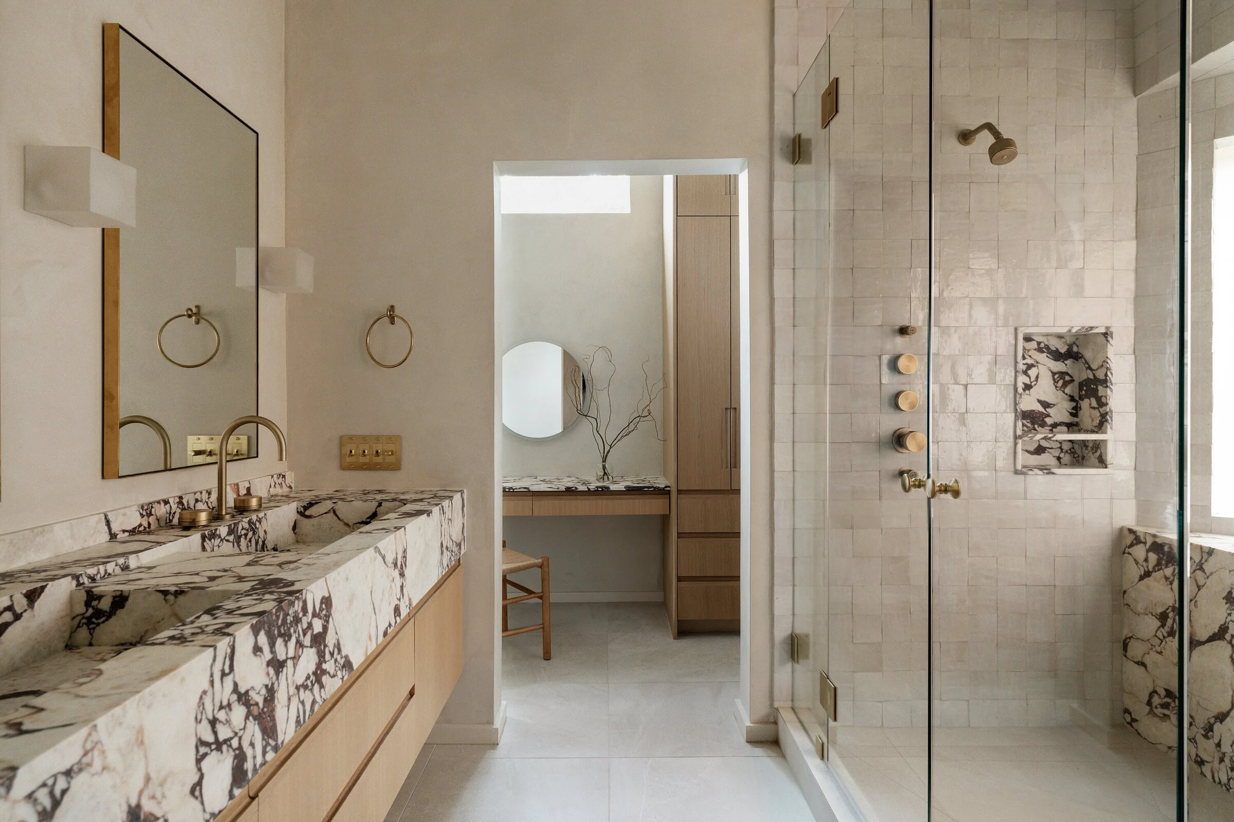 austin-thousand-oaks-oak-vanity-viola-marble-zellige-shower-warm-bathroom-design-house-franc.jpg