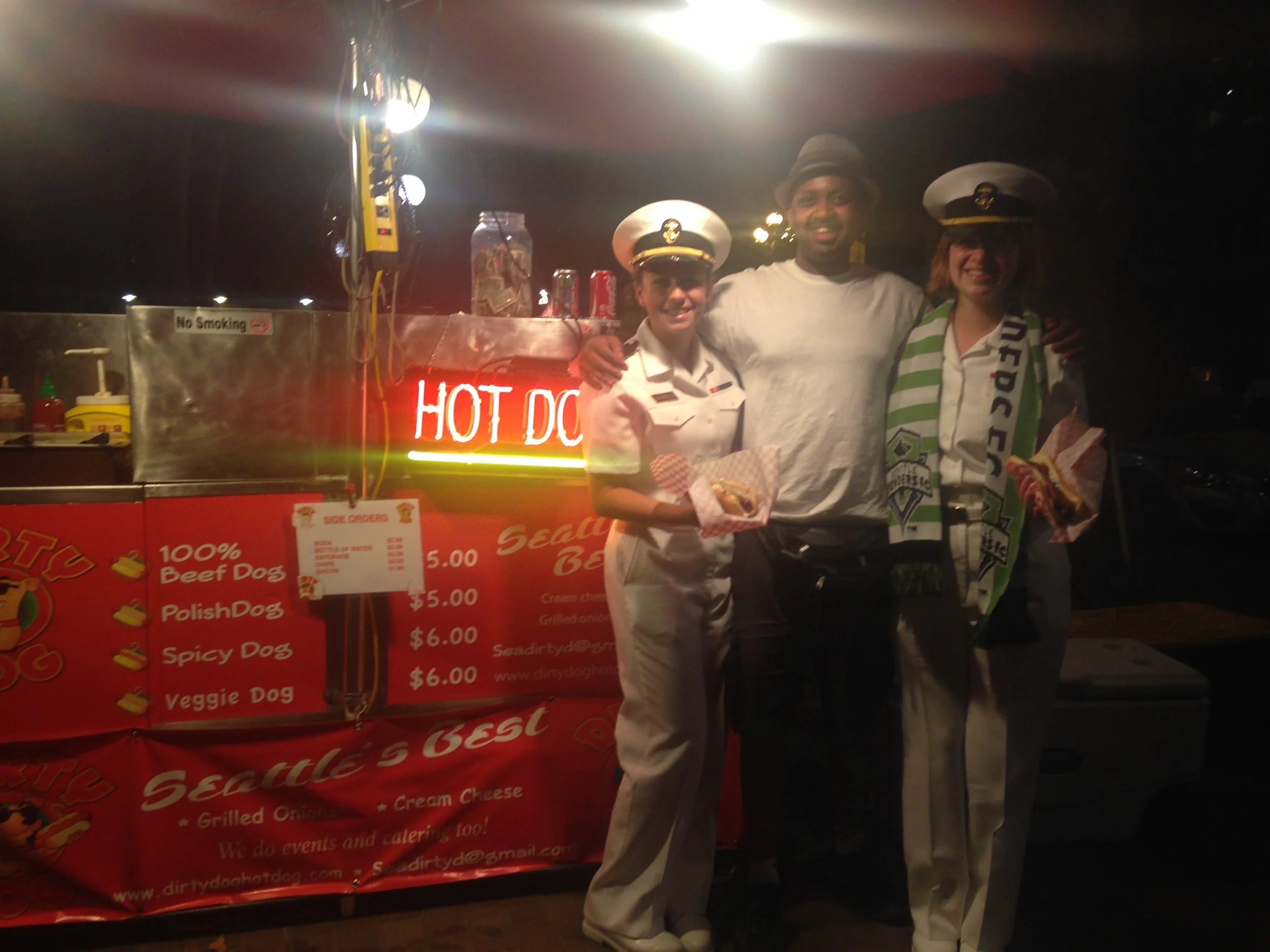 DIRTY DOGS Catering Companies In Seattle