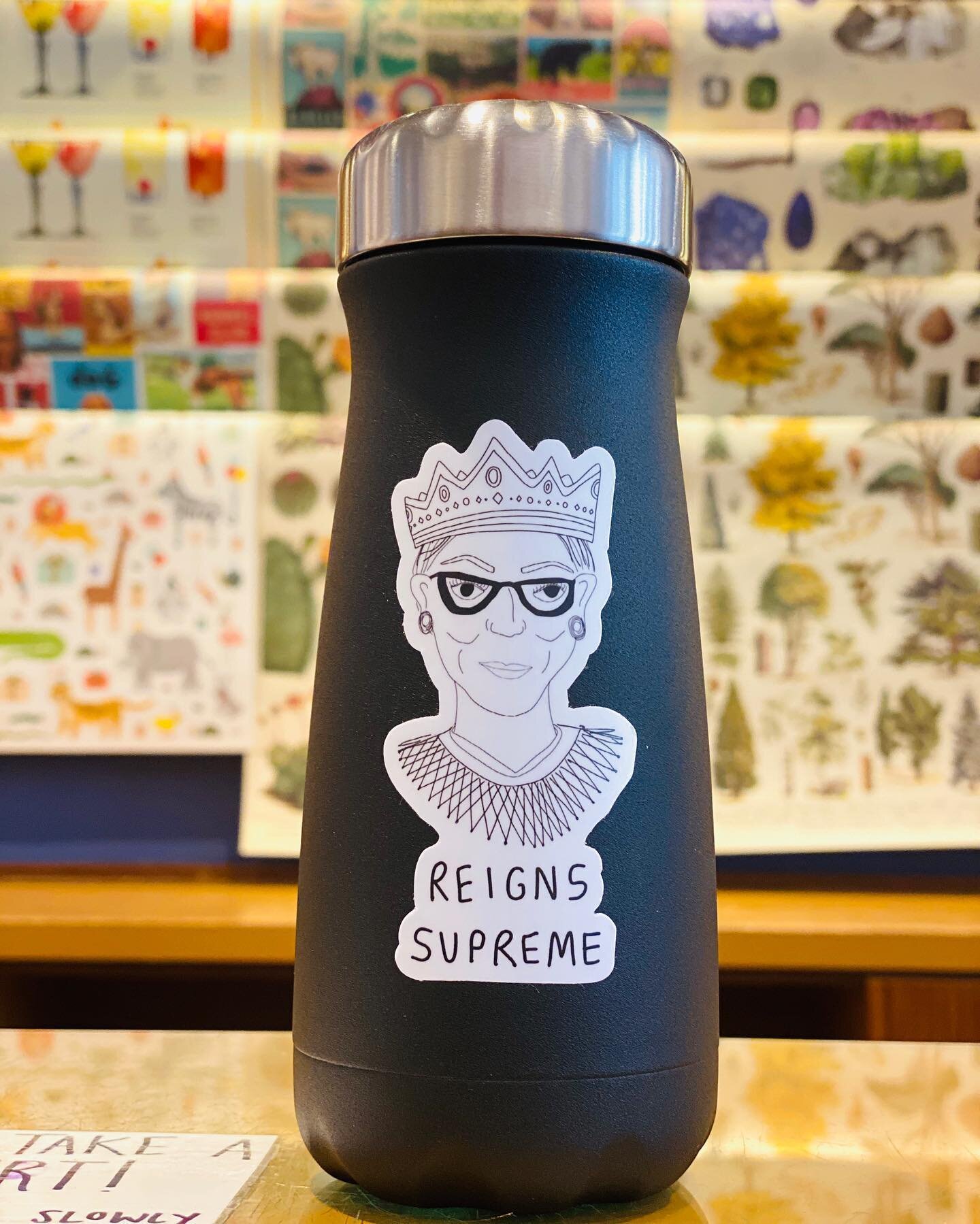 Found the perfect little black robe  @swellbottle for our RBG sticker at @papersource_laurelvillage 🖤🧑🏻&zwj;⚖️🖤
@papersource