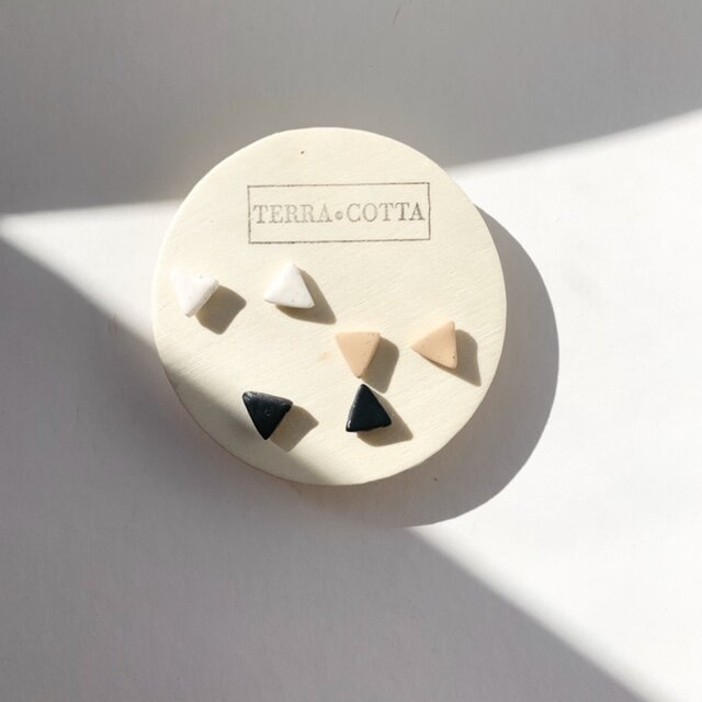 Capsule Wardrobe Triangle Studs Pack