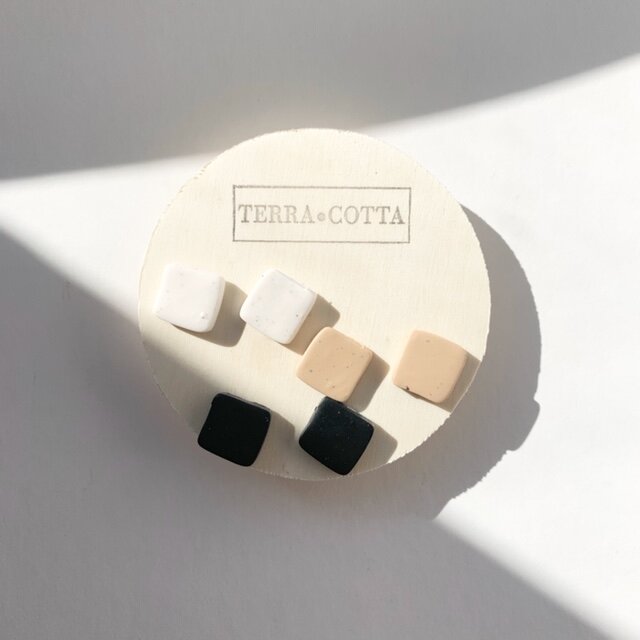 Capsule Wardrobe Square/ Diamond Studs Pack