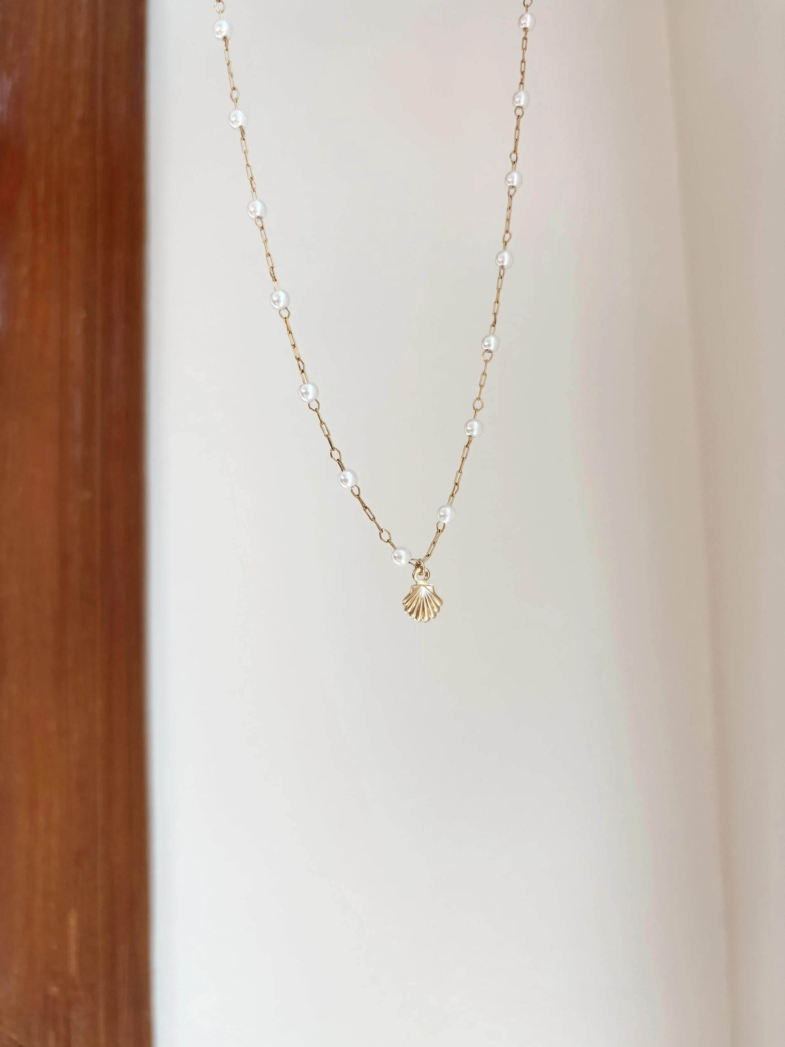 Reef Necklace on the Dainty Pearl Gold-Filled Chain