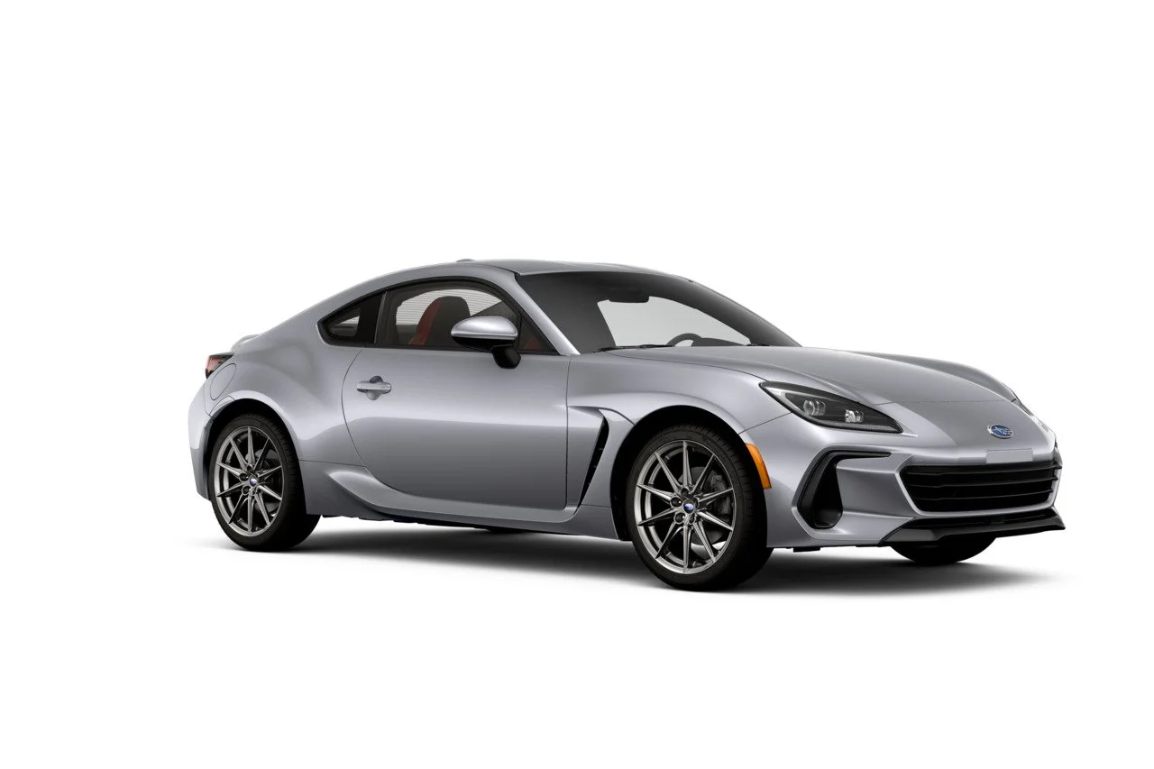 MY26_BRZ_Limited.m-TZF_OP13_Ice-Silver-Metallic.x-ISM_Black-Red-Ultrasuede-Leather.i-BLA_09.jpg