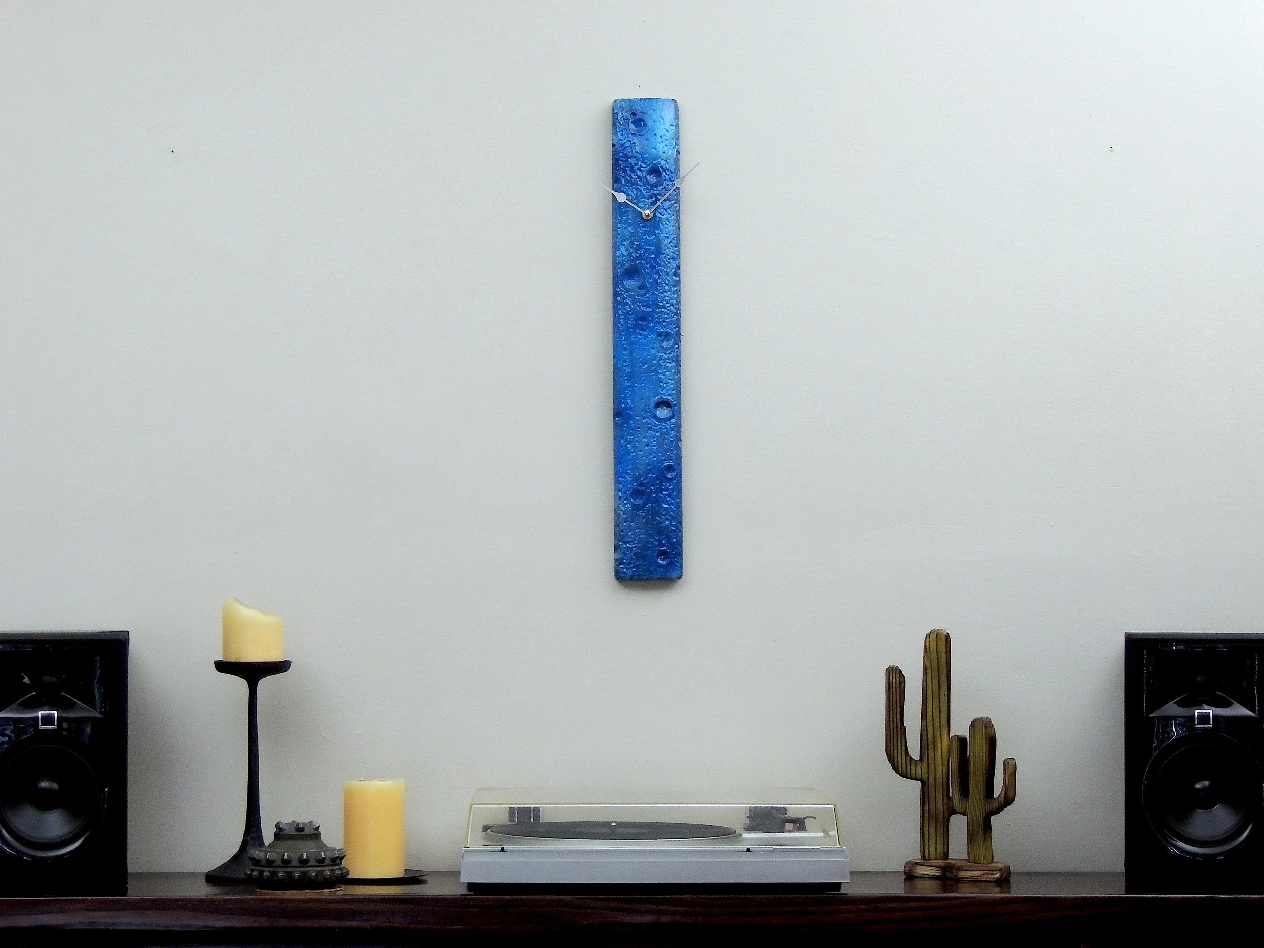 Textured Wood Clock Art - Novos 0001 — Korzen Designs