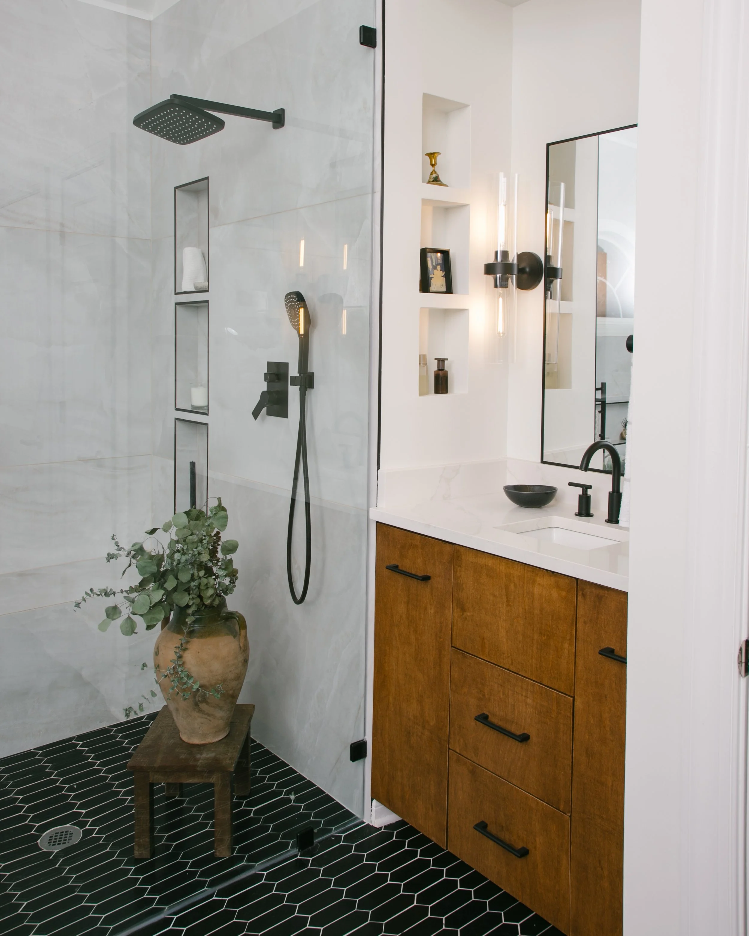 2025_Indira_Bathroom-9642.jpg