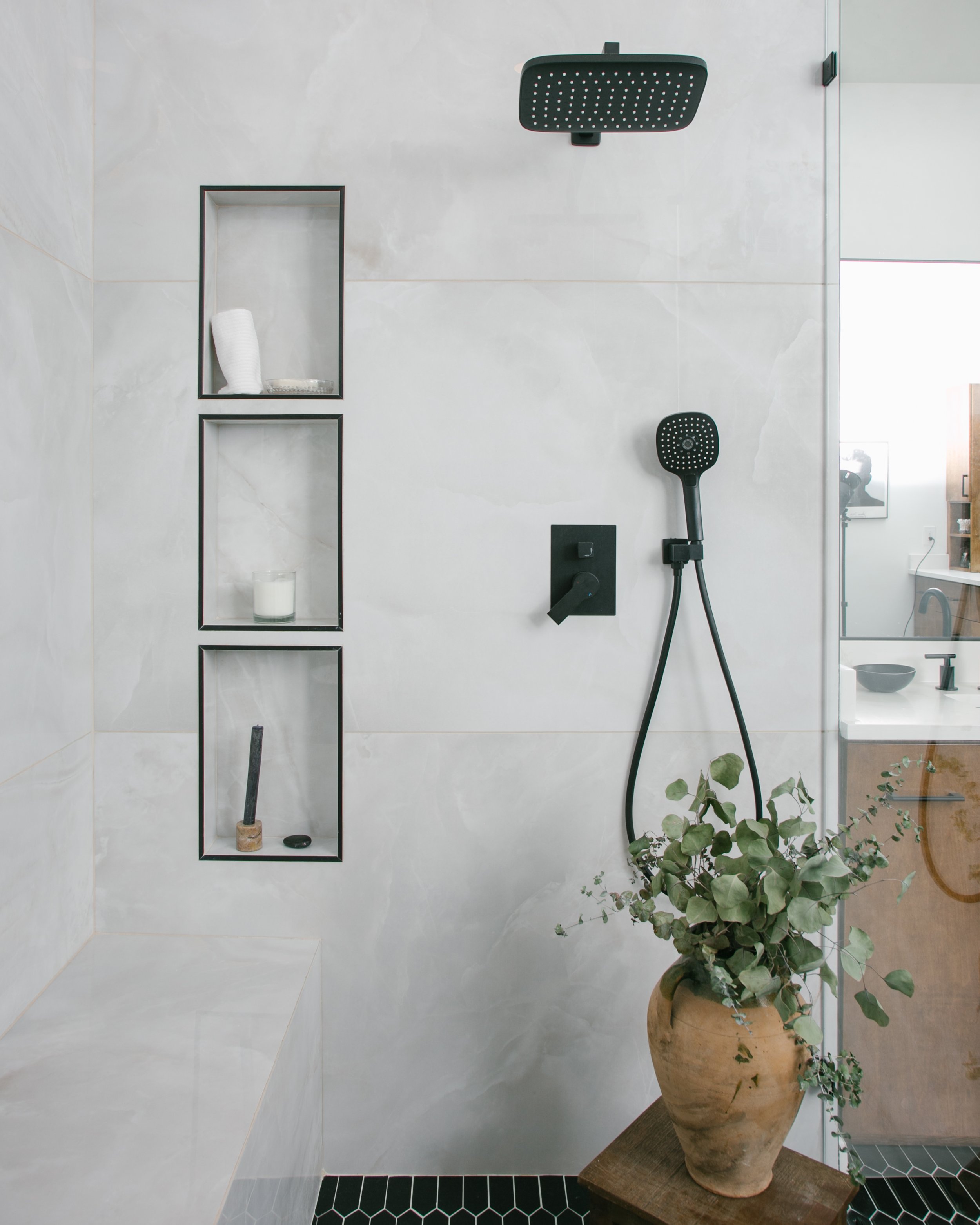 2025_Indira_Bathroom-9643.jpg