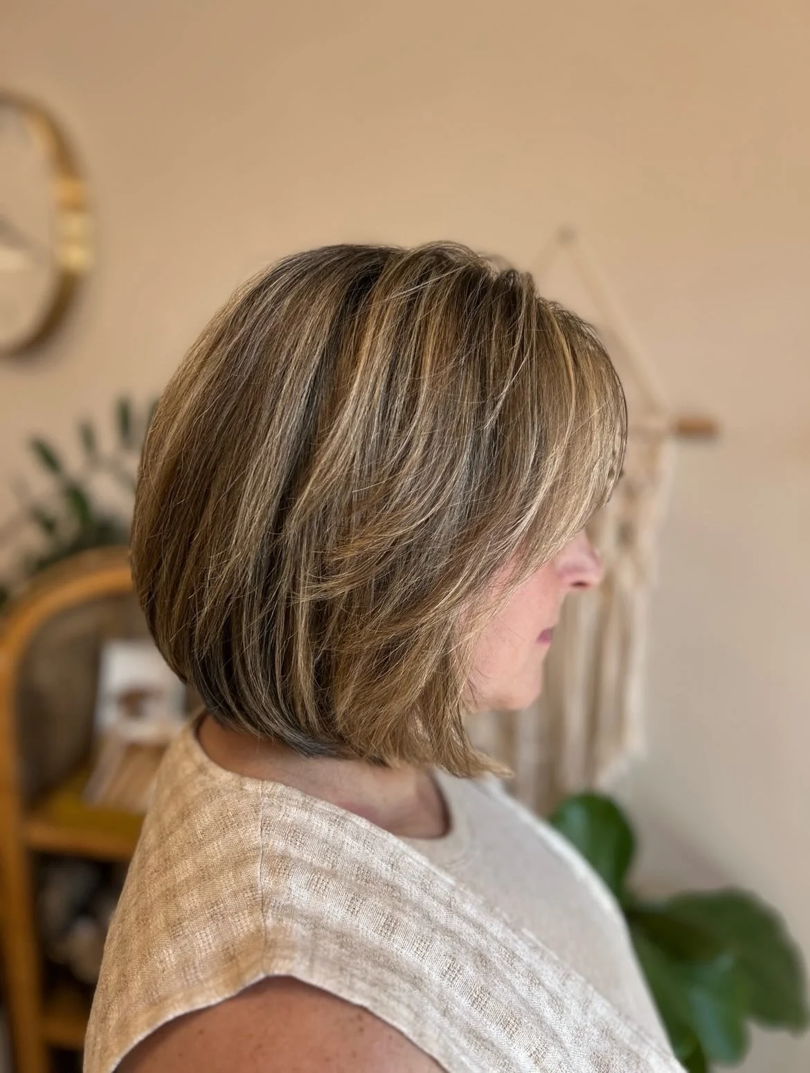 Long-to-bob transformation from 1 year ago that I never posted 😬 I can&rsquo;t believe that I&rsquo;ve been working in the industry for 16 years. I remember when getting licensed felt like a distant dream in high school&hellip; now I blink and a ful