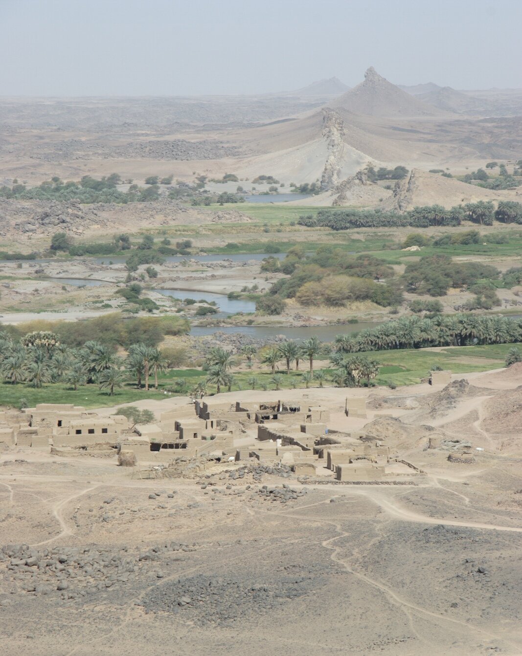 Gebel_musa_near_wadi_kirbekan_0.jpg