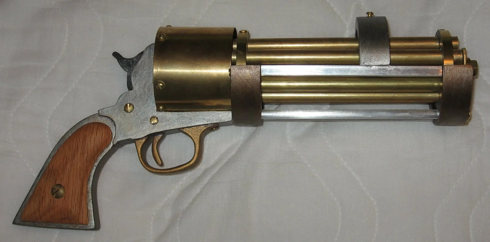 Gatling Pistol (Chaps & AppsTM)