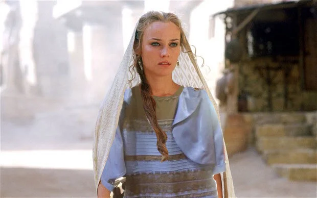 Dress of Dischord: Minor Artifact