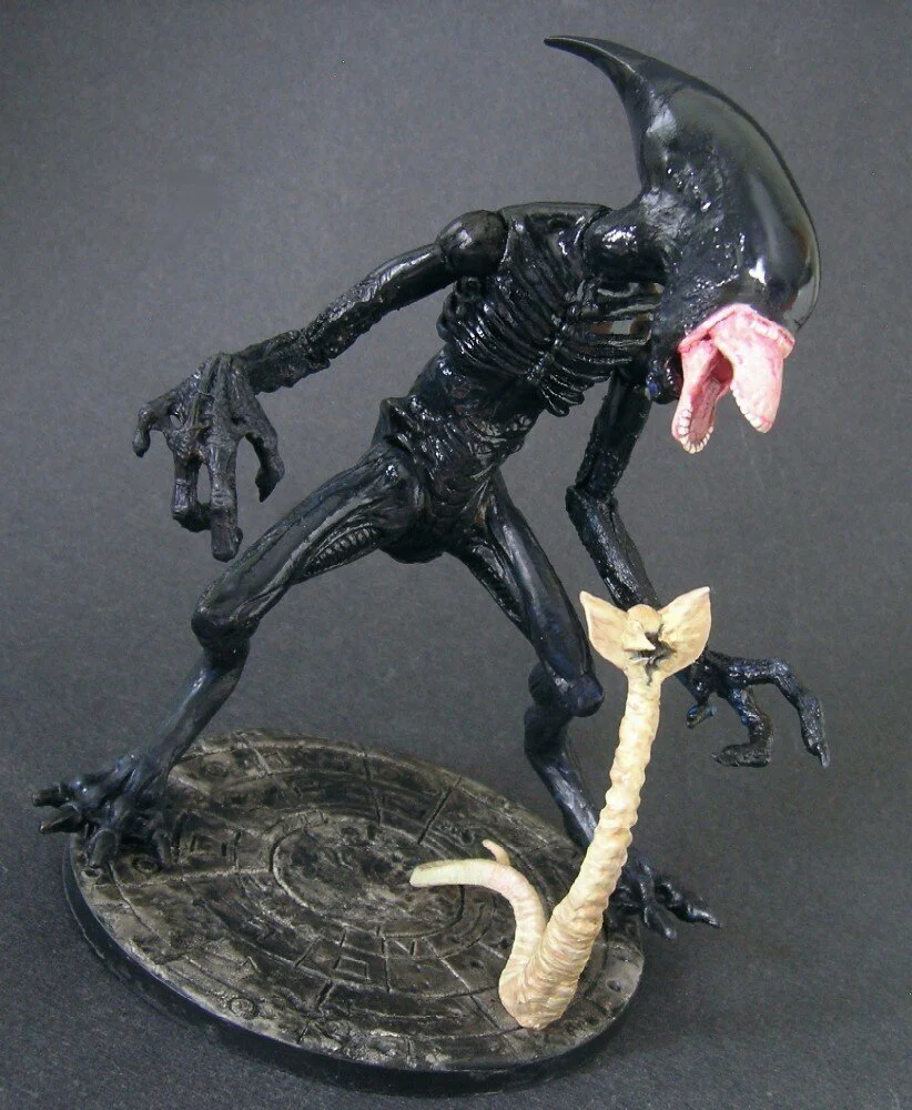 Starfinder: Xenomorph Deacon