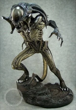 Xenomorph, Hybrid