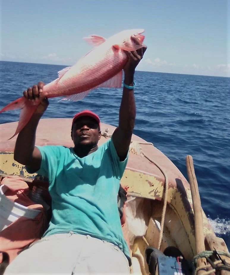 Lowes Friend with Queen Snapper_edit101120.jpg