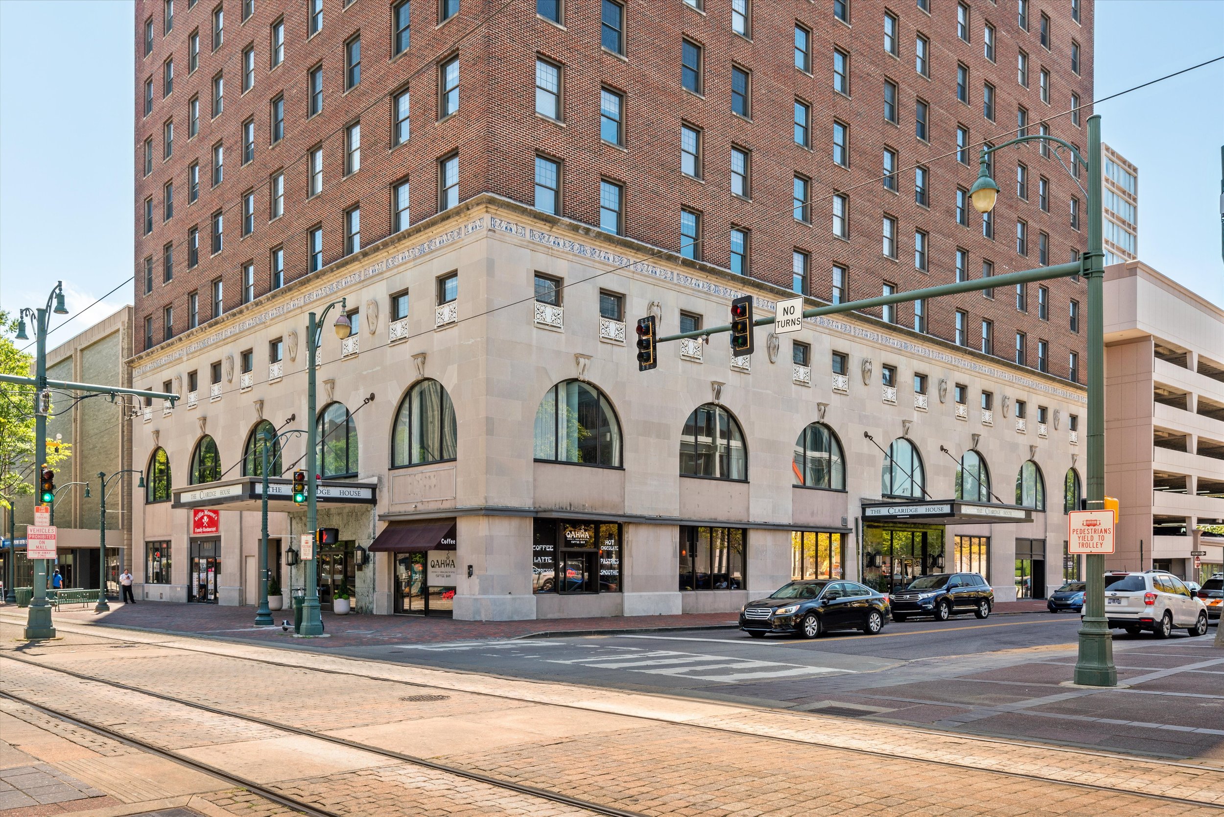 02-109 N Main Unit 1509-2.jpg