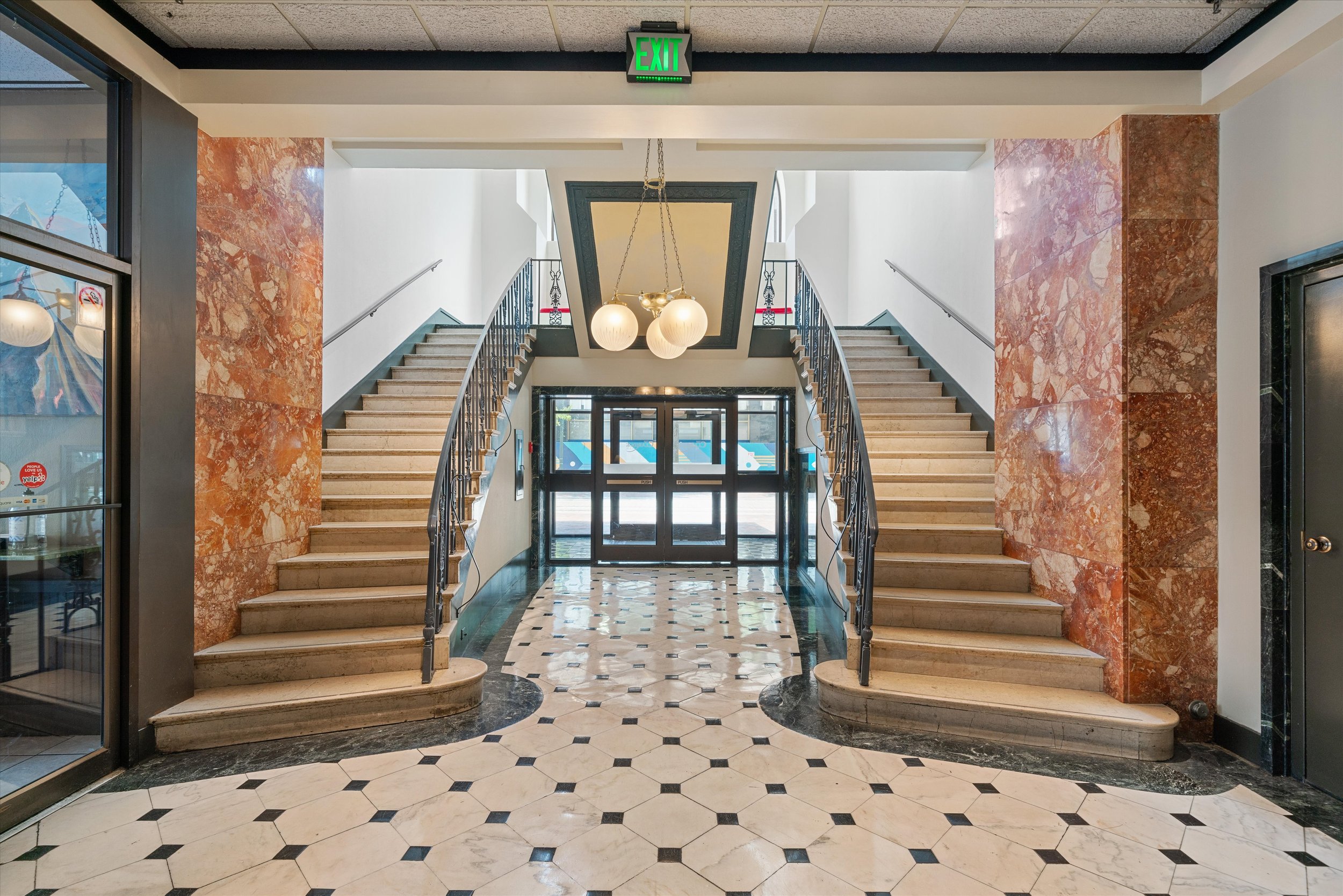 03-109 N Main Unit 1509-3.jpg