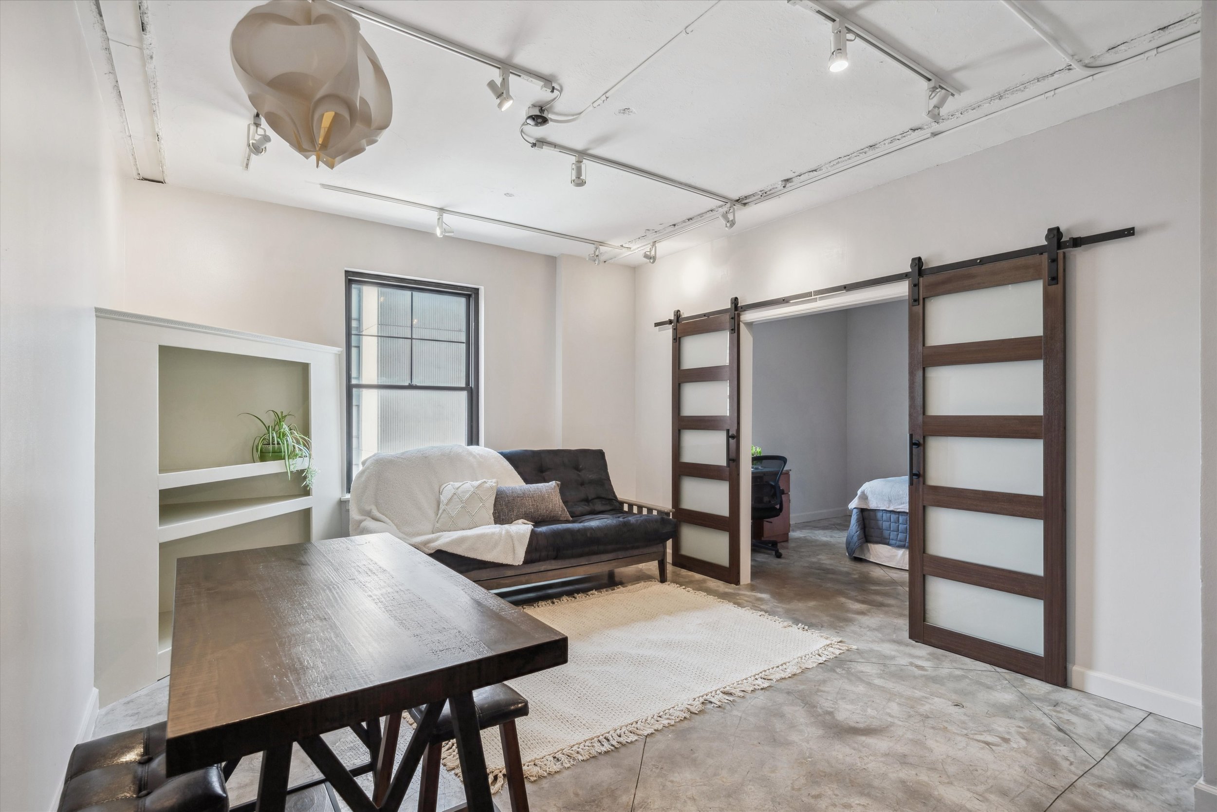 09-109 N Main Unit 1509-9.jpg