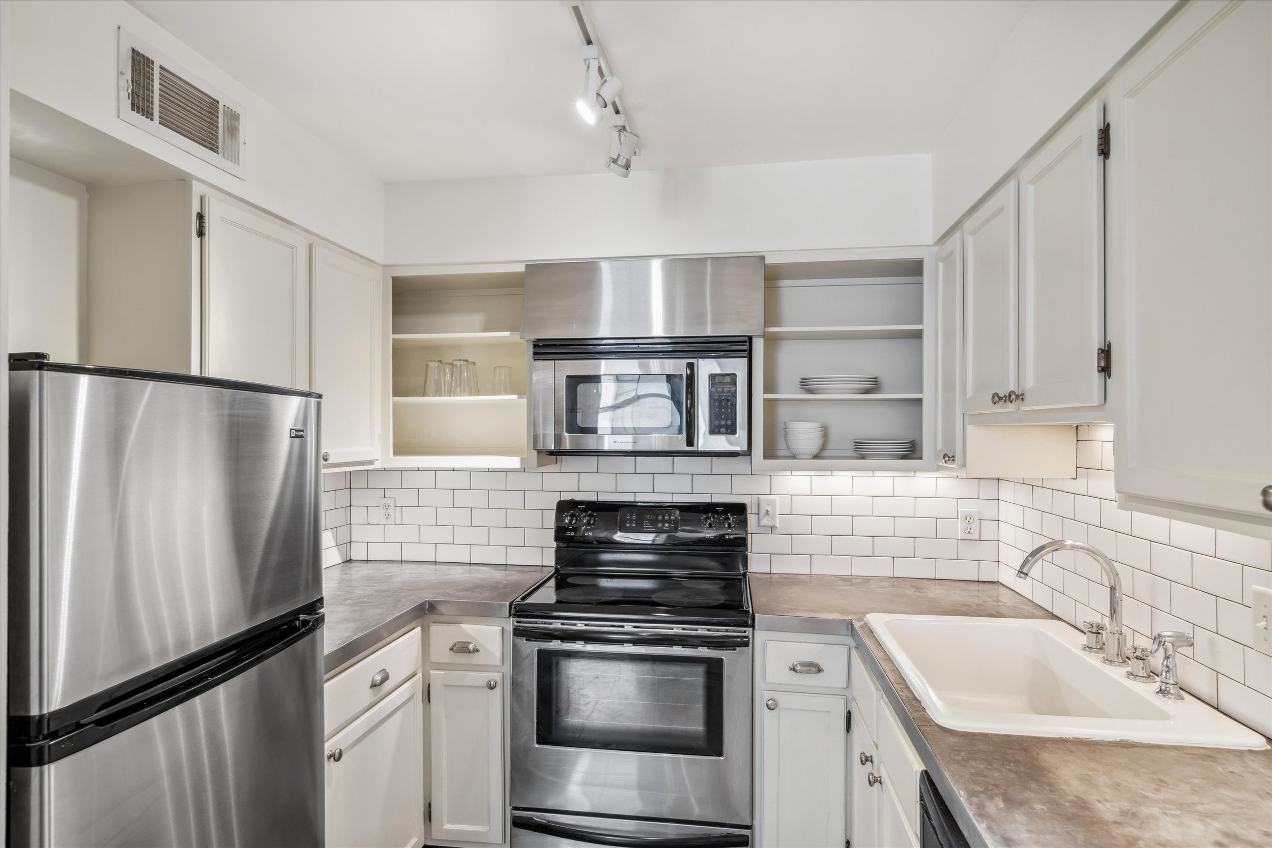 13-109 N Main Unit 1509-13.jpg