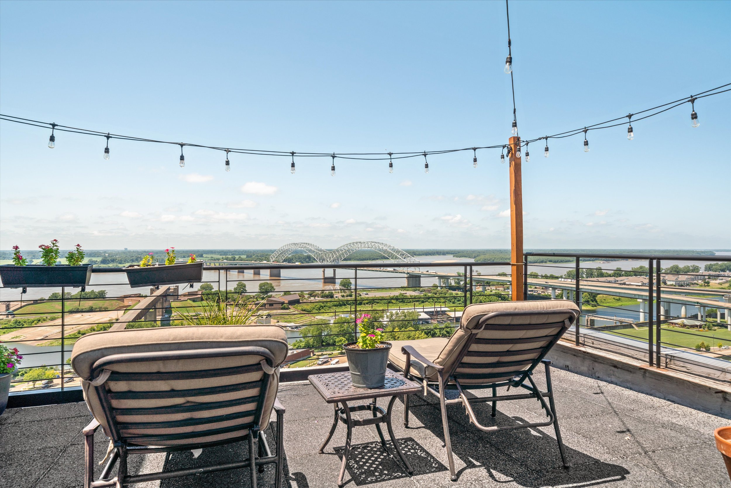 27-109 N Main Unit 1509-27.jpg