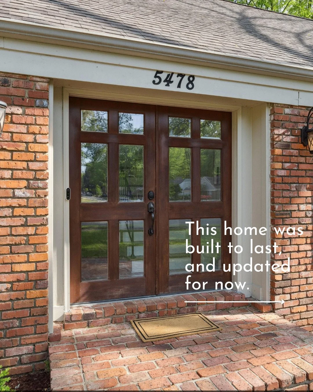 This beauty strikes a great balance of features, space, updates, location, and price.
It is an updated 4-bedroom, 2 and 1/2 bath home with a blend of timeless quality and modern convenience, with refinished hardwood flooring, plantation shutters thr