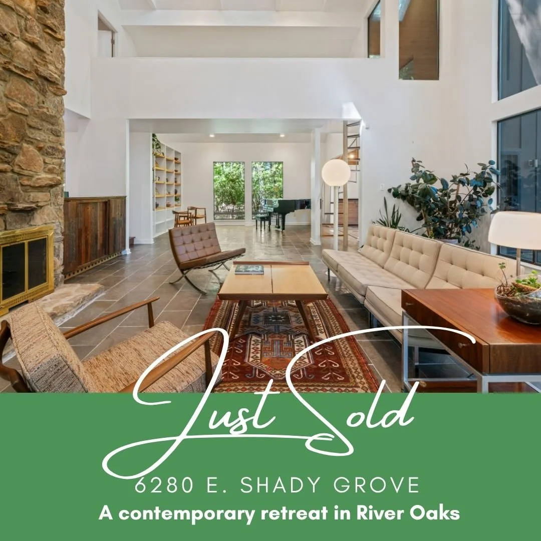 Congratulations to the clients of the always great @marjomovesmemphis who closed on this fabulous 70s shed-style contemporary home this week. It was so fun to collaborate with @unroll.the.scroll to make sure it was furnished just right to complement 