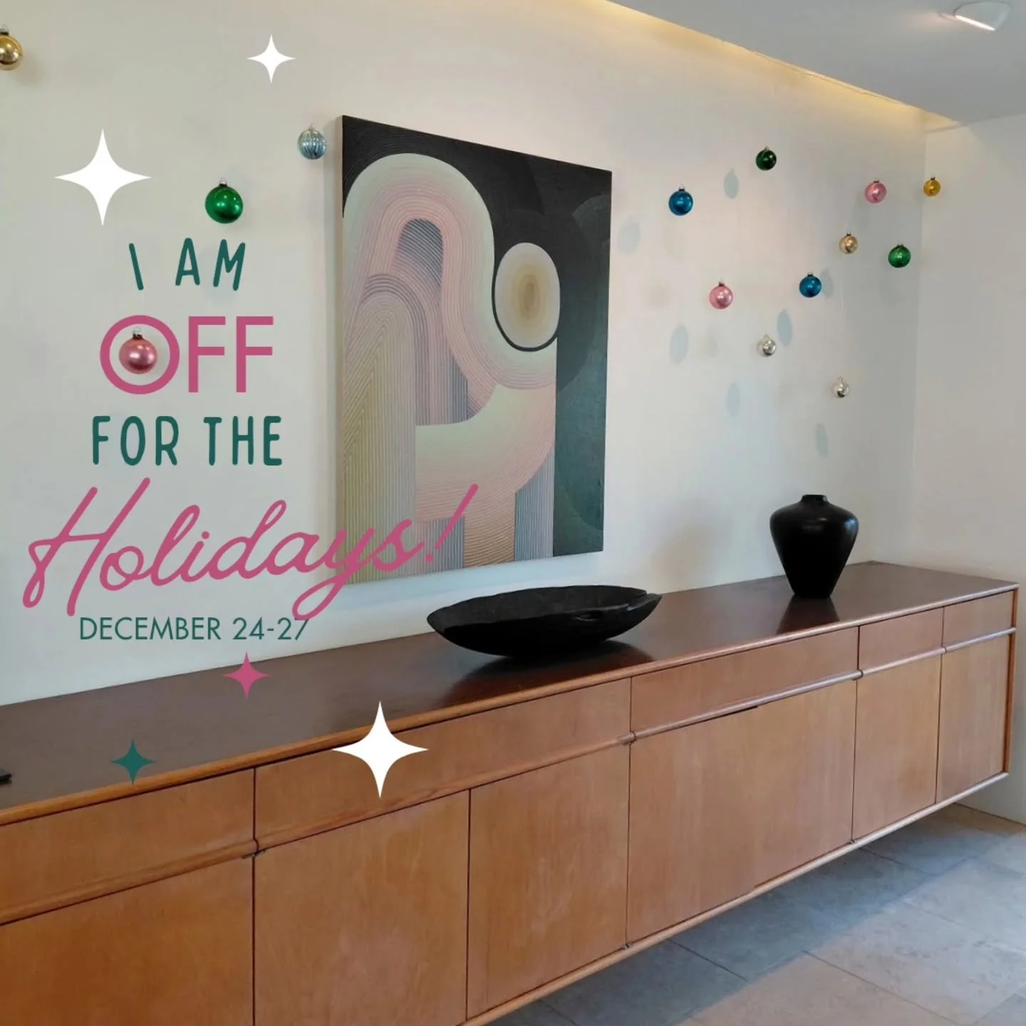 If you need me, I'll be eating. Happy holidays to you and yours; hold them close.

Painting by Jenny Kemp @jenister 
Vessel sculpture by @ryanfaulknersculpture