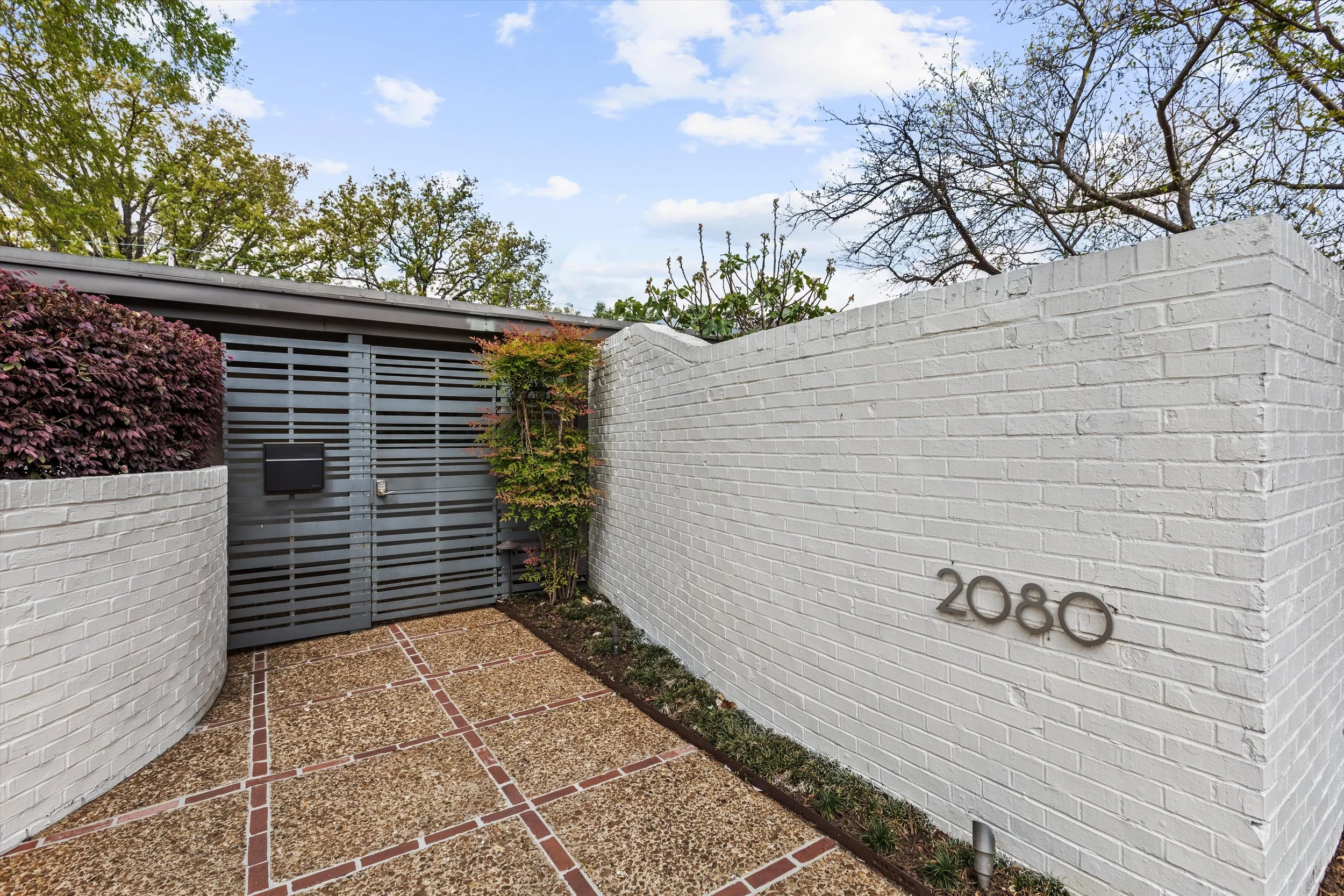 Entrance to 2080 Peabody