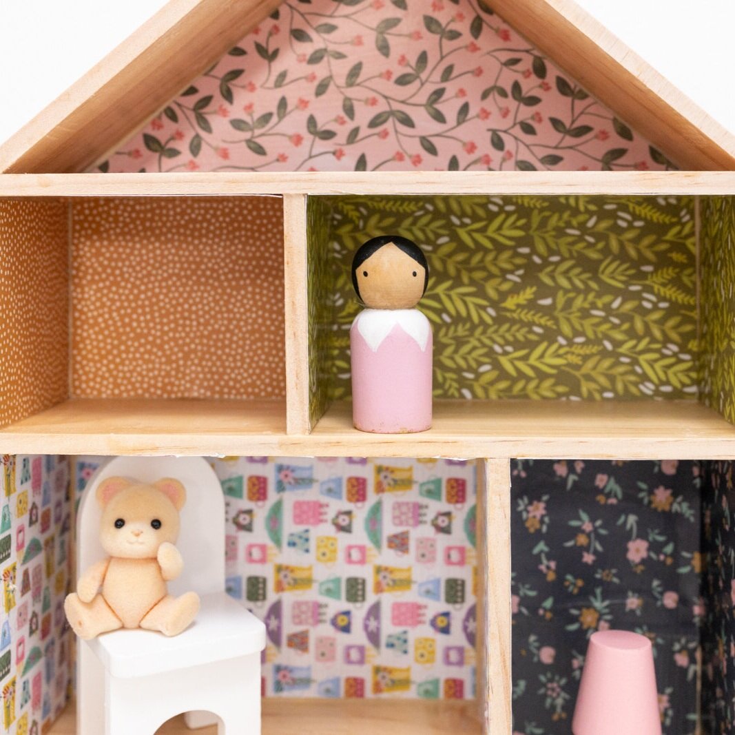 How to Create Beautiful Wallpaper for a Dollhouse 2 Ways