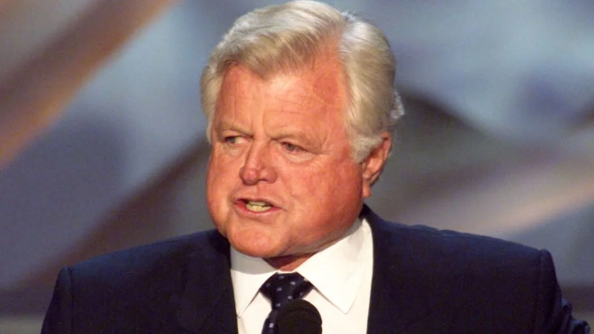 senator-ted-kennedy.jpg
