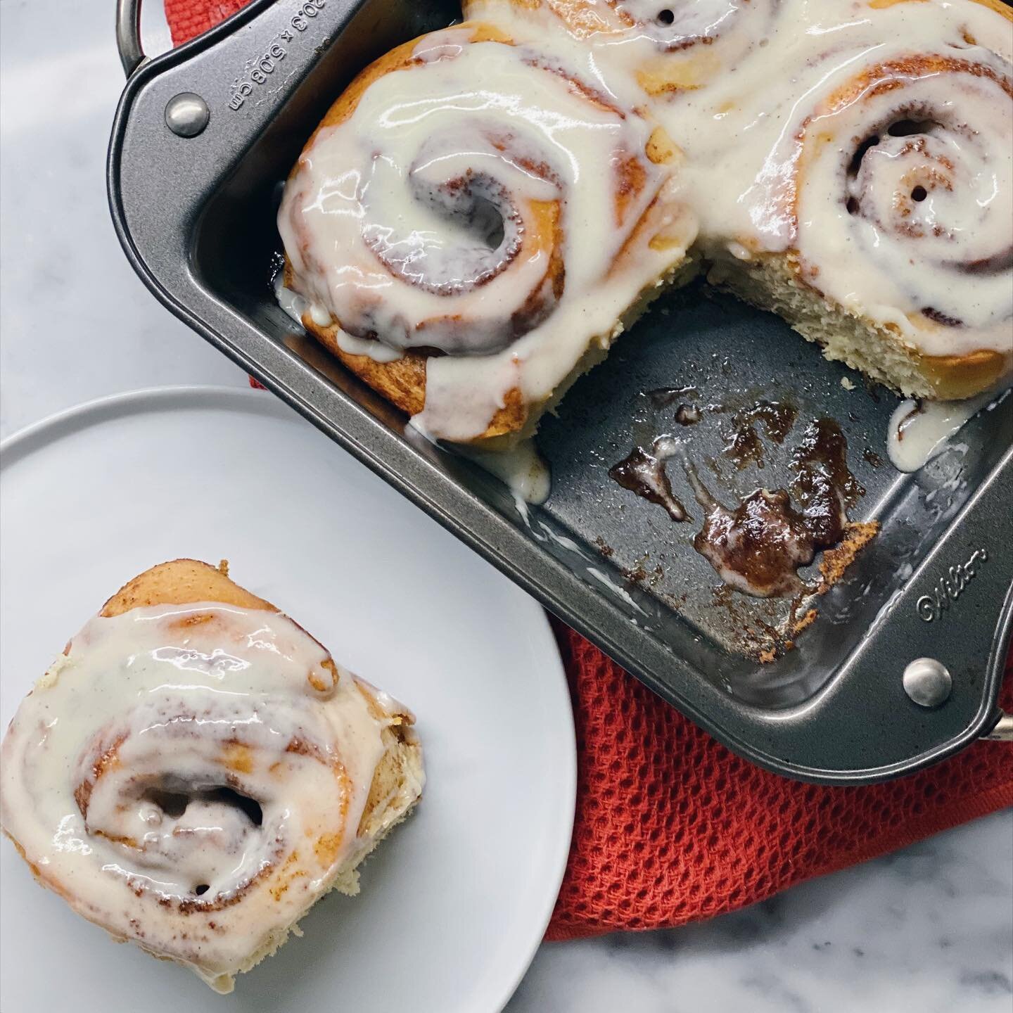 When in COVID time, you eat what you make. So I decided to make cinnamon rolls (again). 

Delicious recipe by @butterbeready