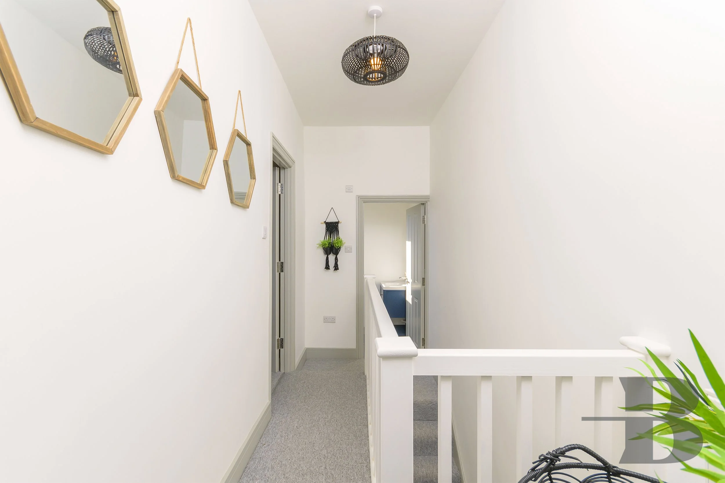 DAORHCTACDER32FFF - Hallway A.jpg