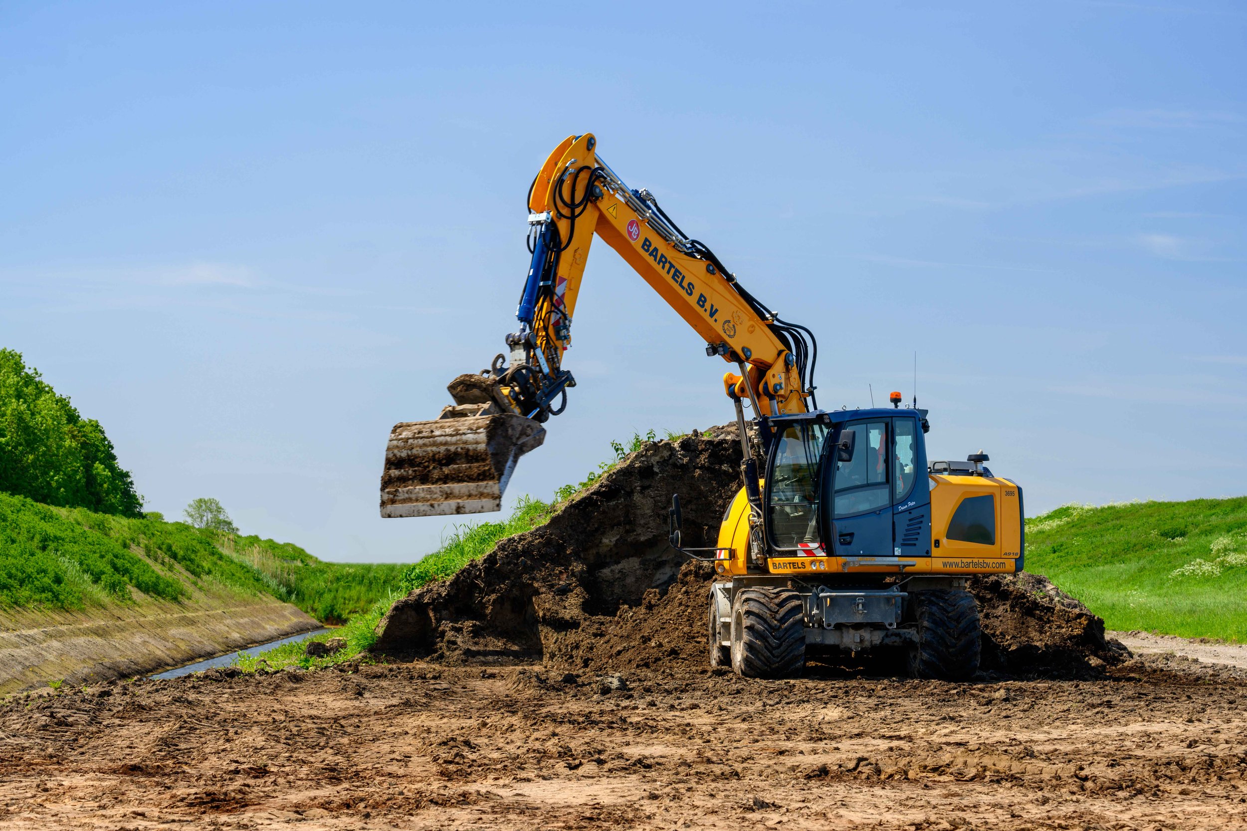 Z72_8986-Edit-Edit.jpg