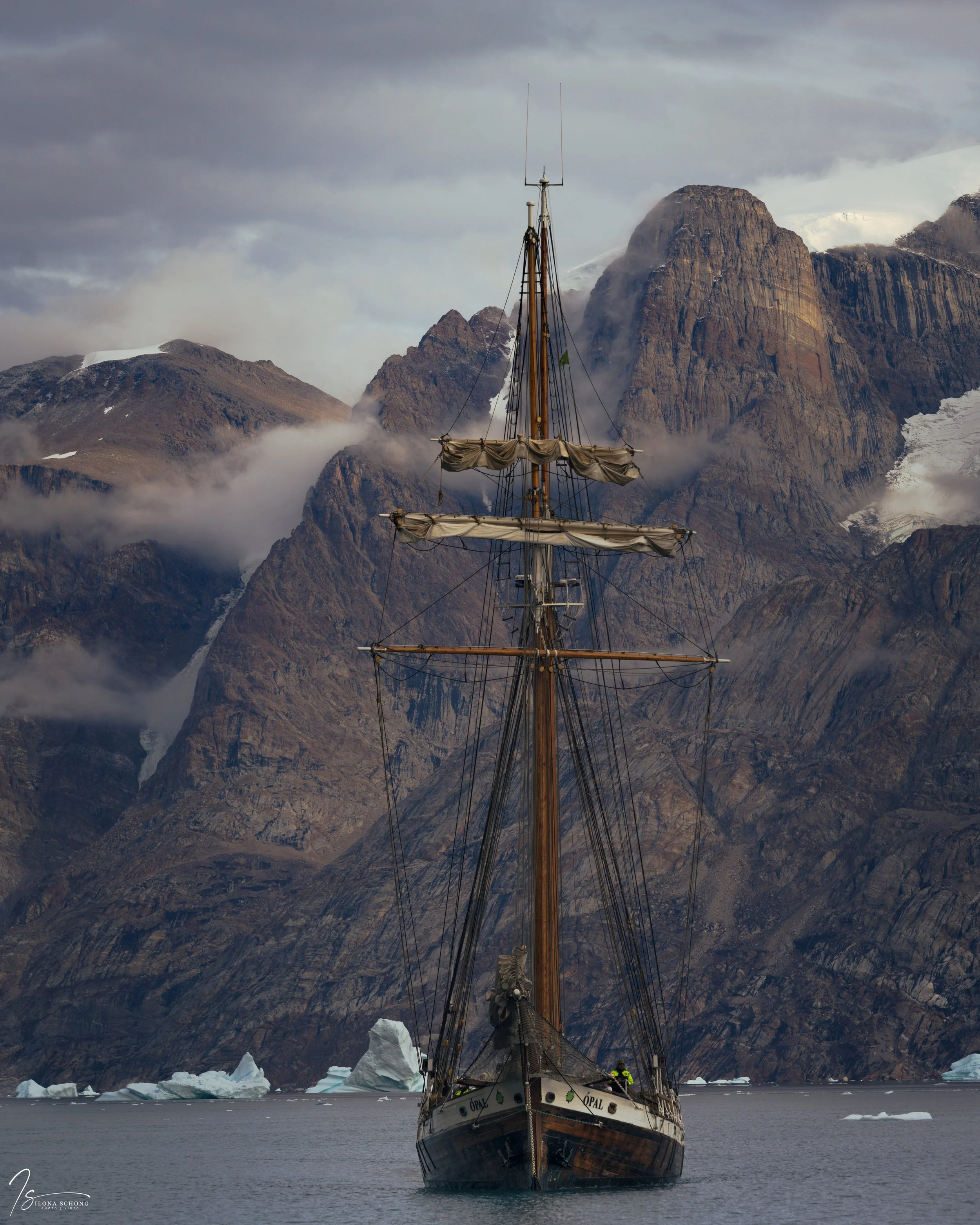 _Z722608_Full Resolution_5477x6846_U_100.jpg