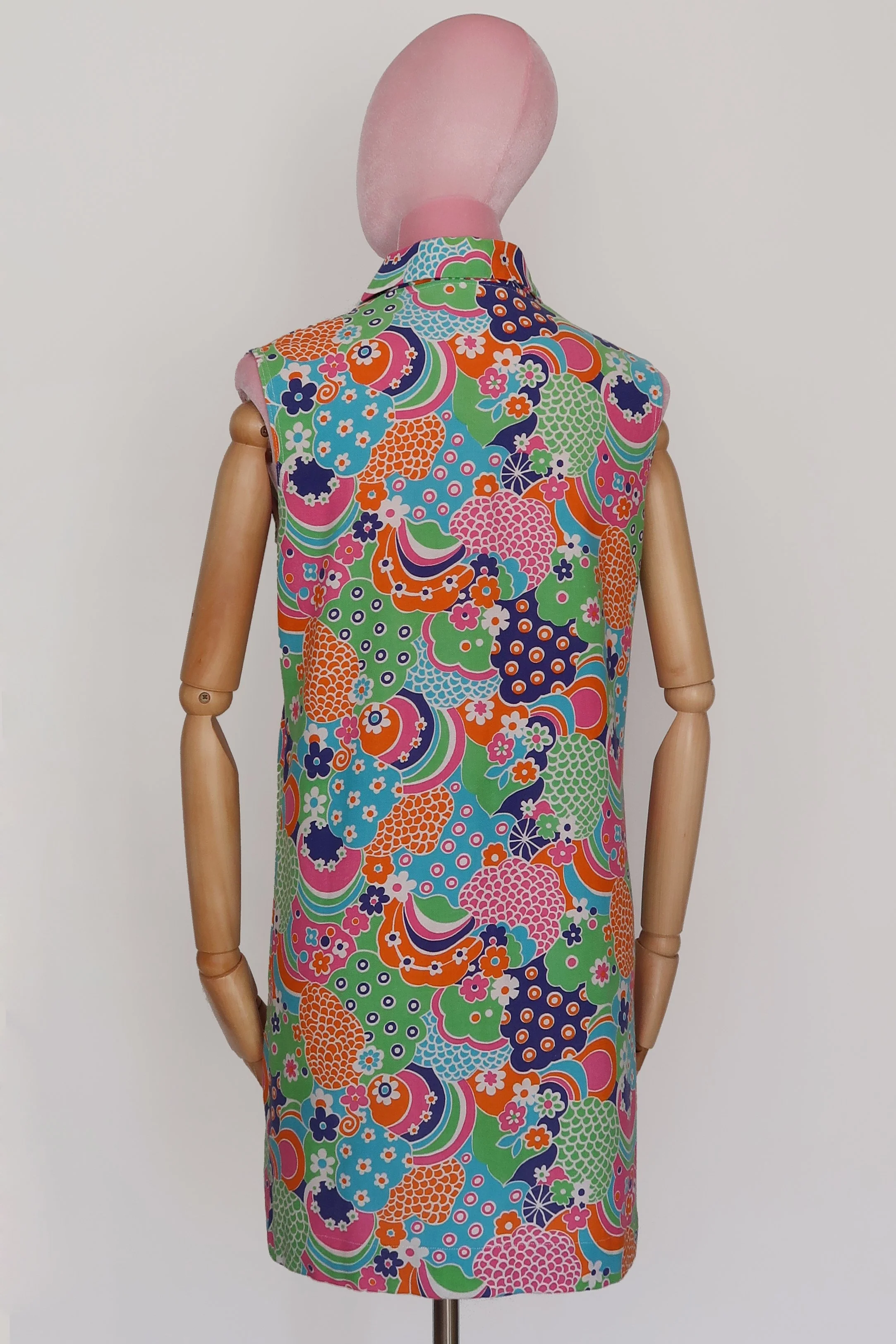 Vintage_60s_Psychedelic_Print_Shift_Dress_4.jpg