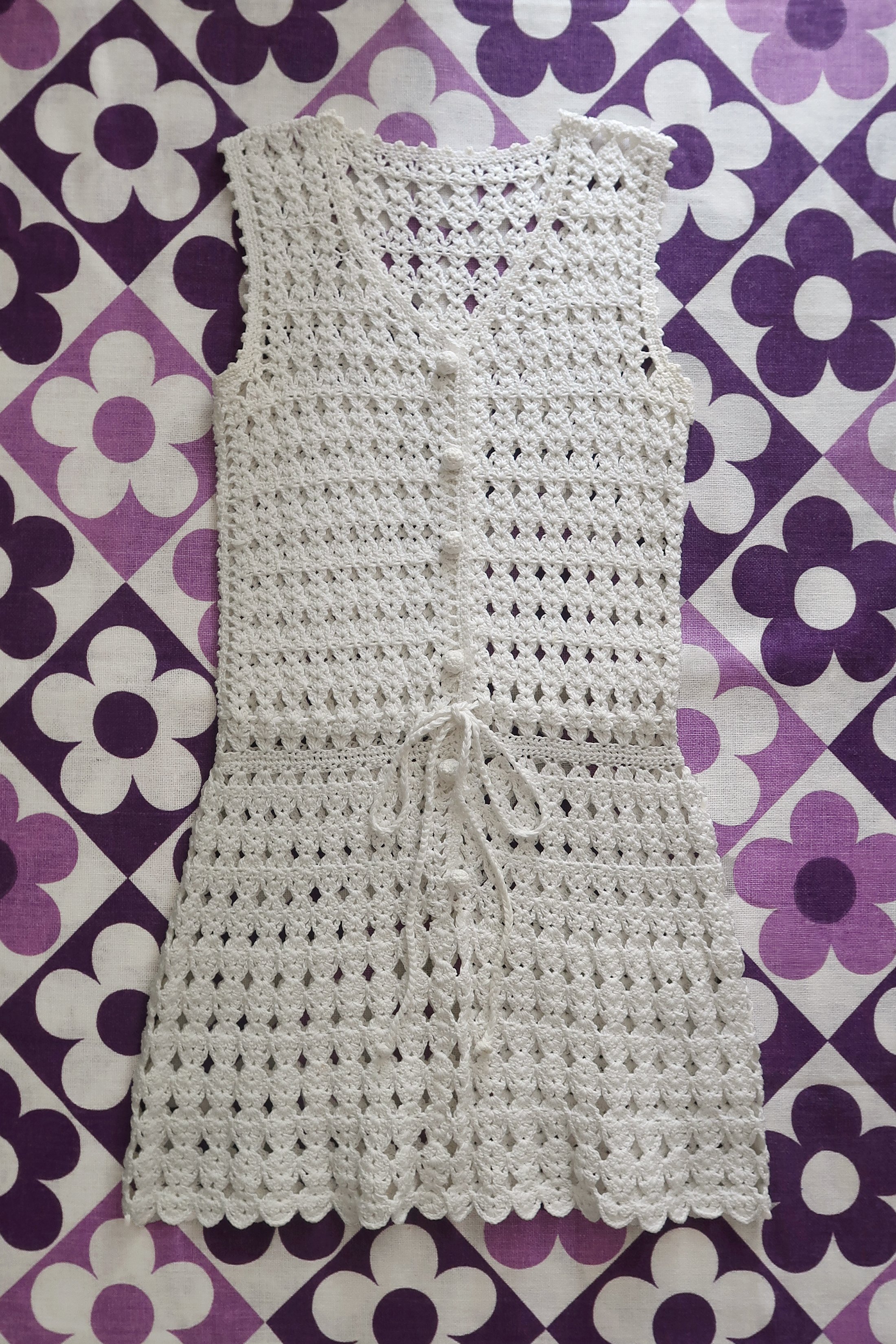 Vintage_60s_White_Crochet_Mini_ Dress_Twiggy_4.jpg