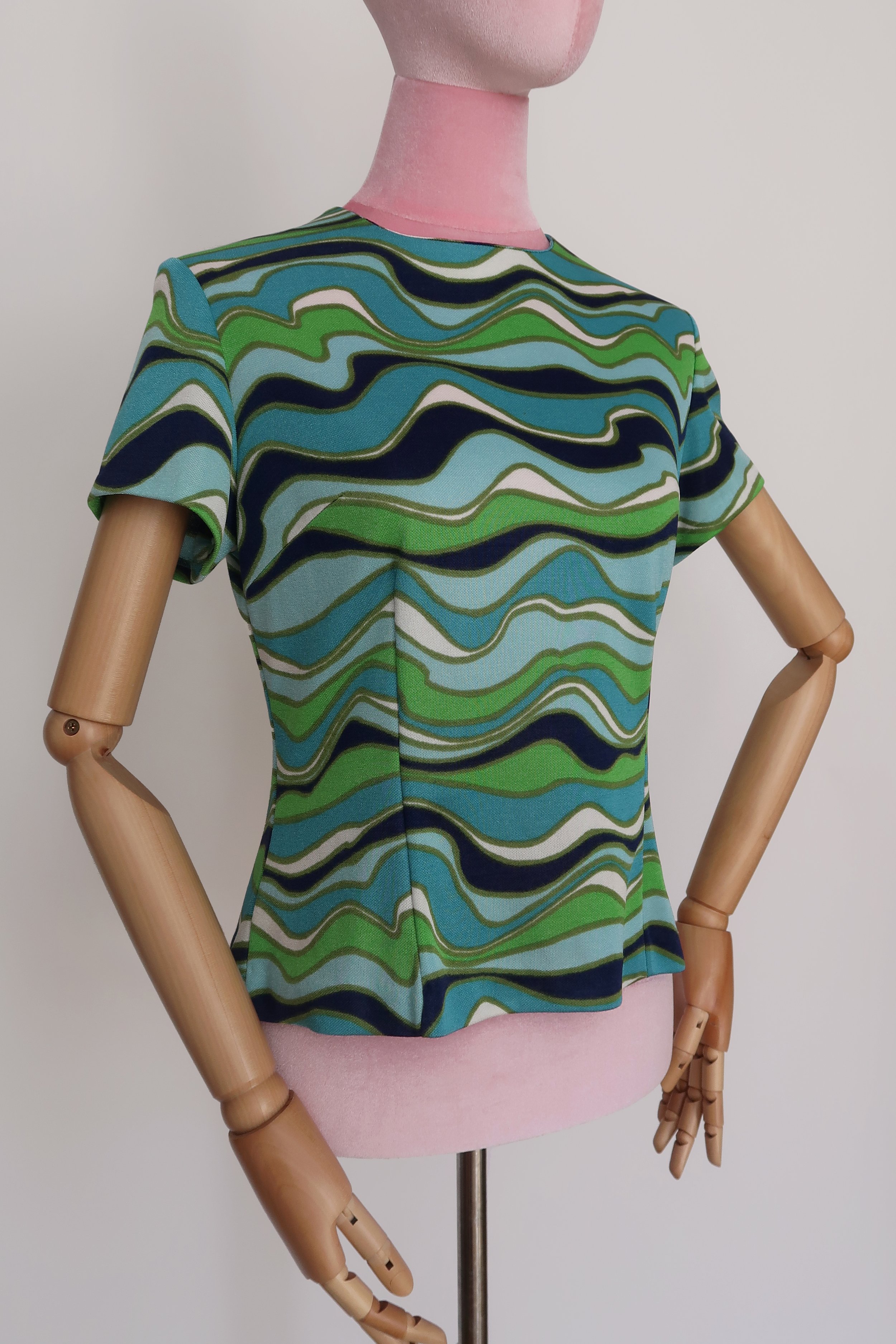Vintage_70s_Green_Blue_Psychedelic_Trippy_Top_2.jpg