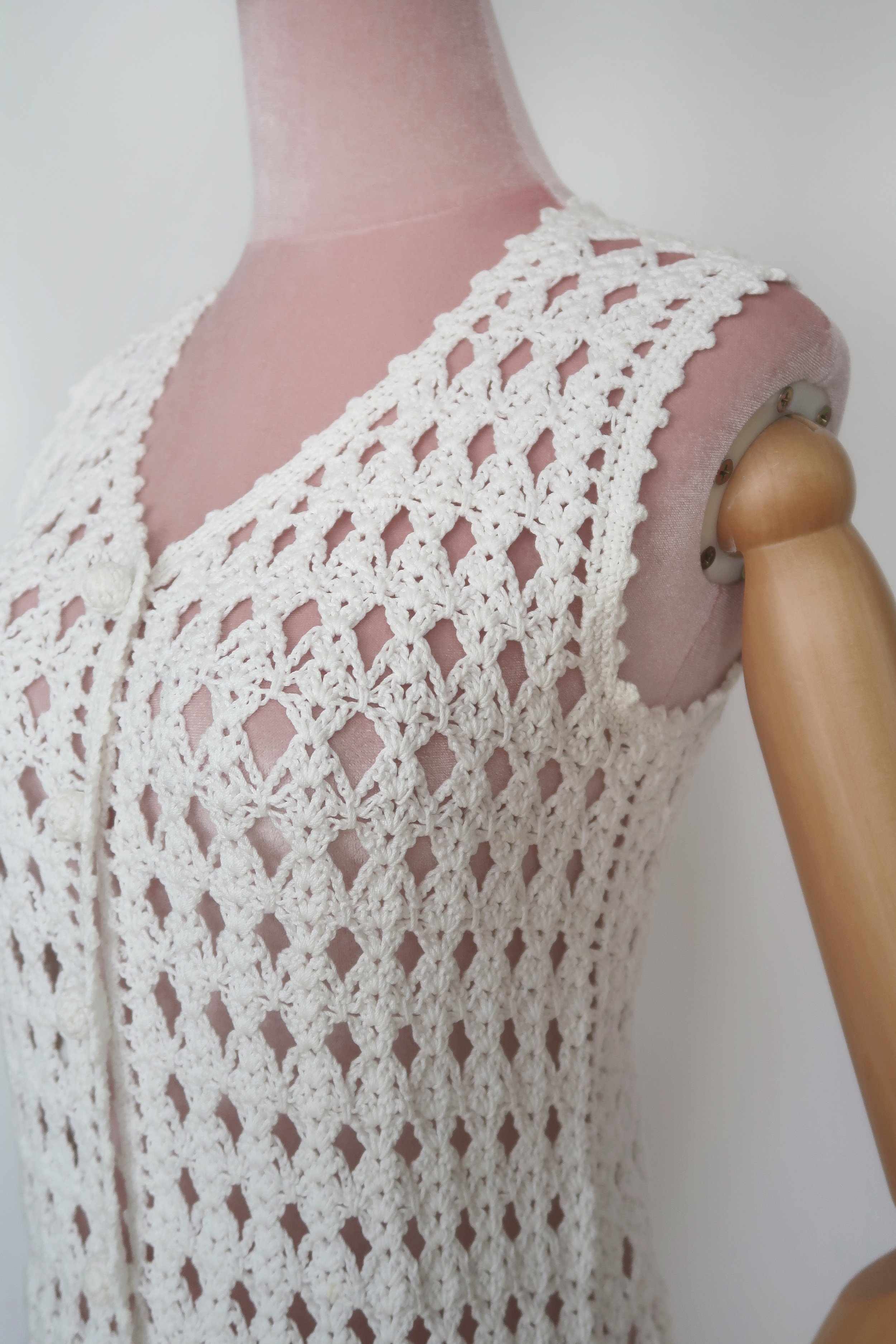 Vintage_60s_White_Crochet_Mini_ Dress_Twiggy_5.jpg