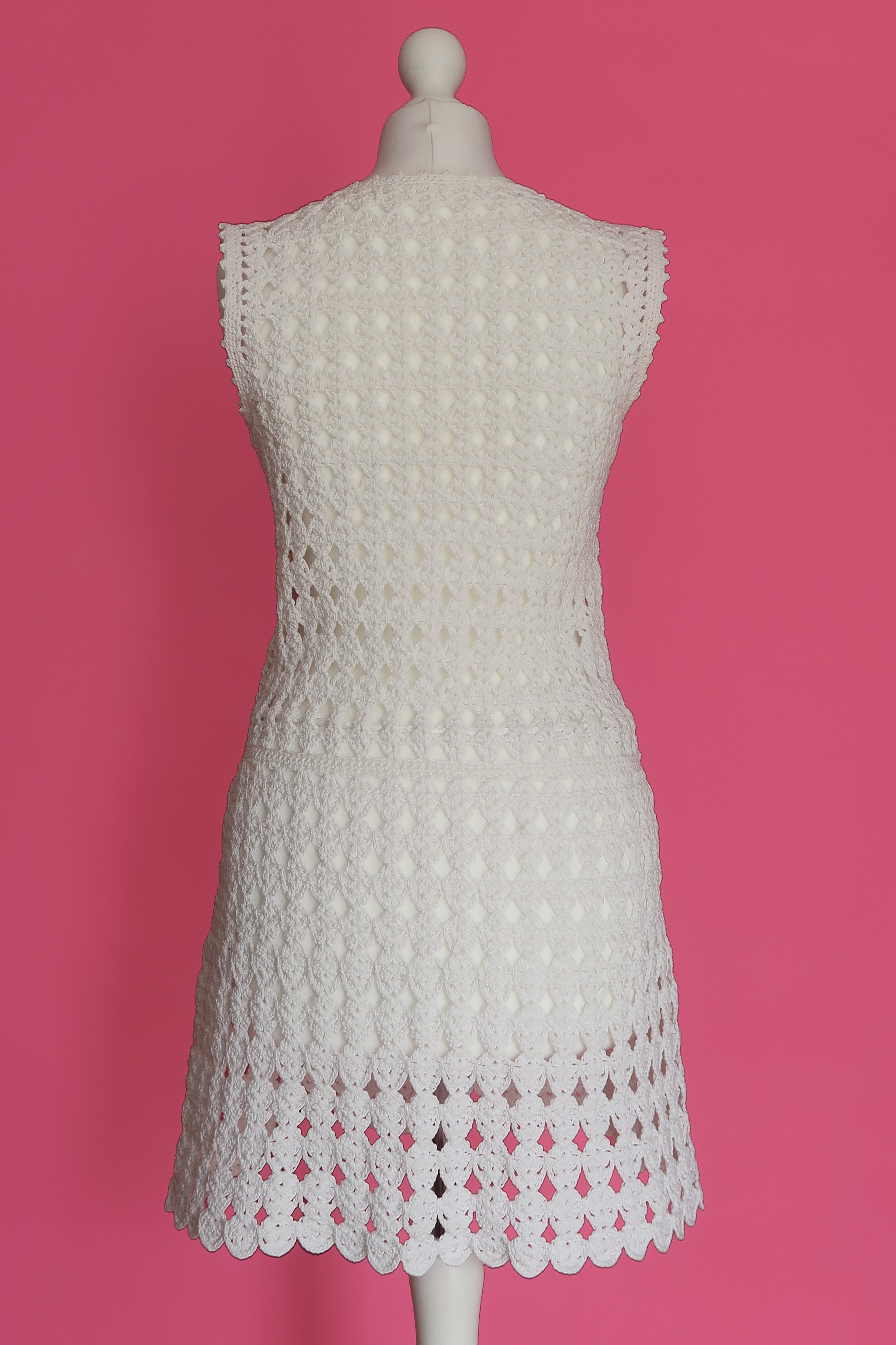 Vintage_60s_White_Crochet_Mini_ Dress_Twiggy_3.jpg